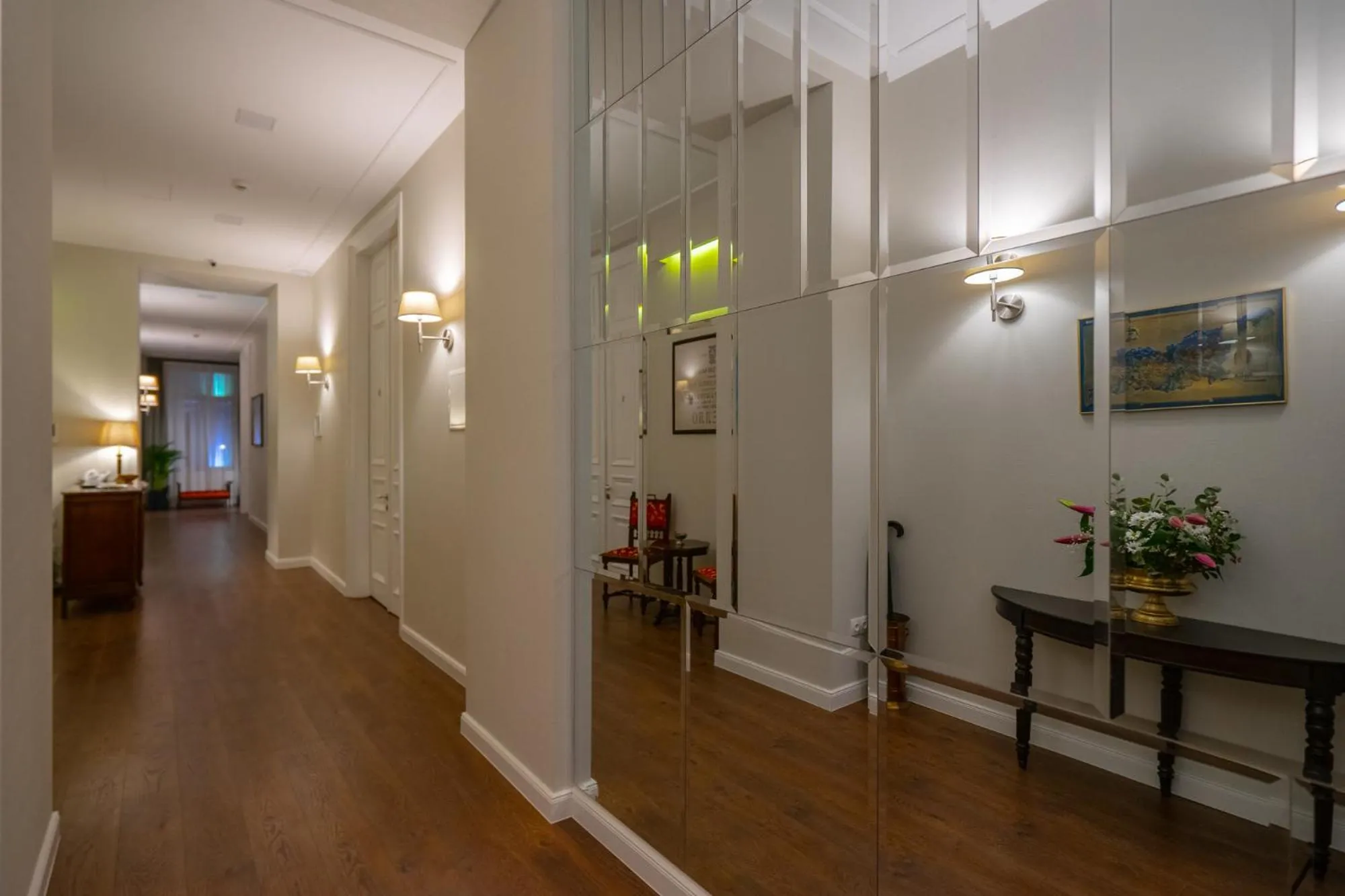 Lobby or reception in TIFLIS OPERA Aparthotel