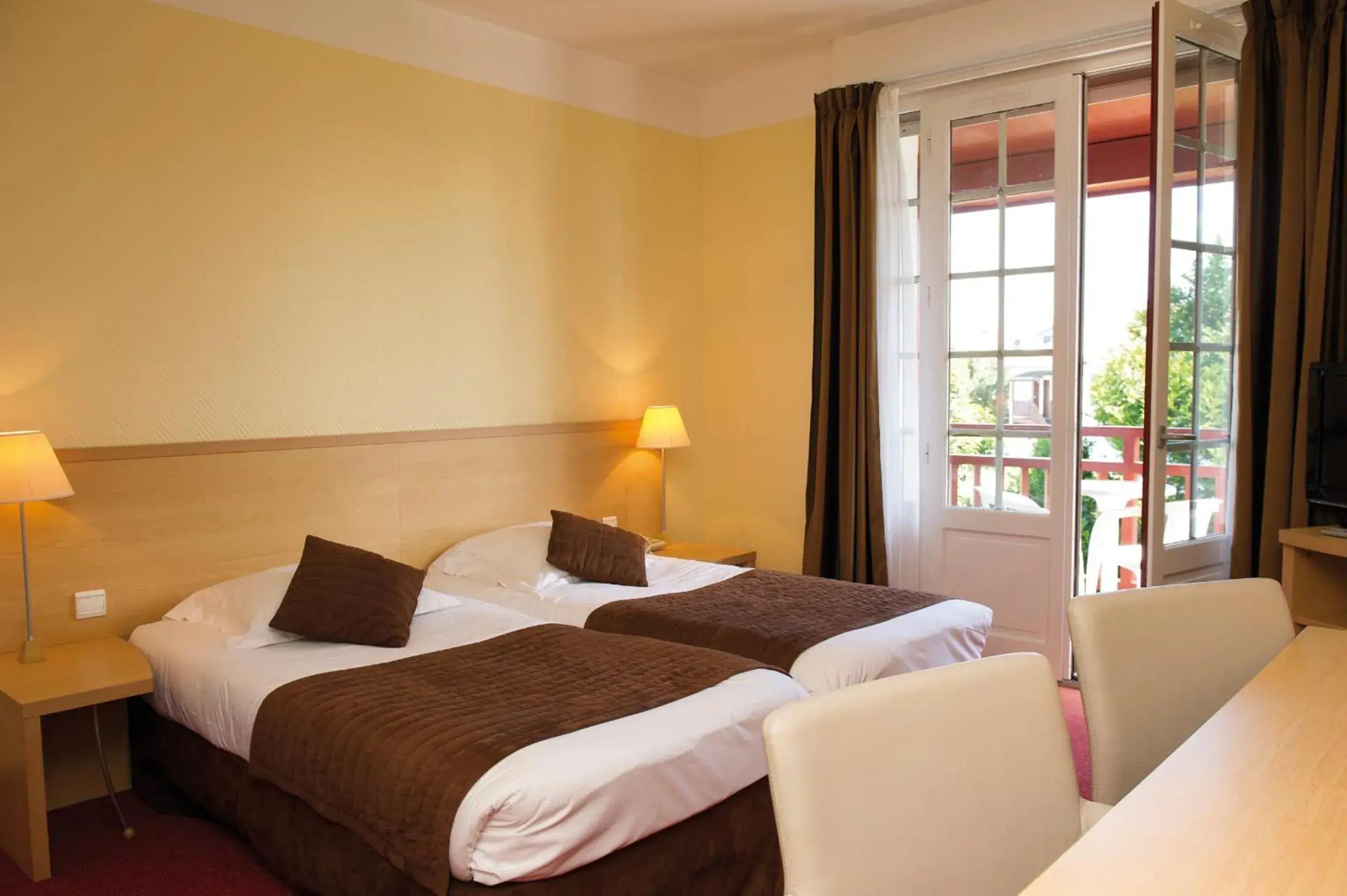 Bed in Hôtel & Résidence Vacances Bleues Orhoïtza Bed in Hôtel & Résidence Vacances Bleues Orhoïtza