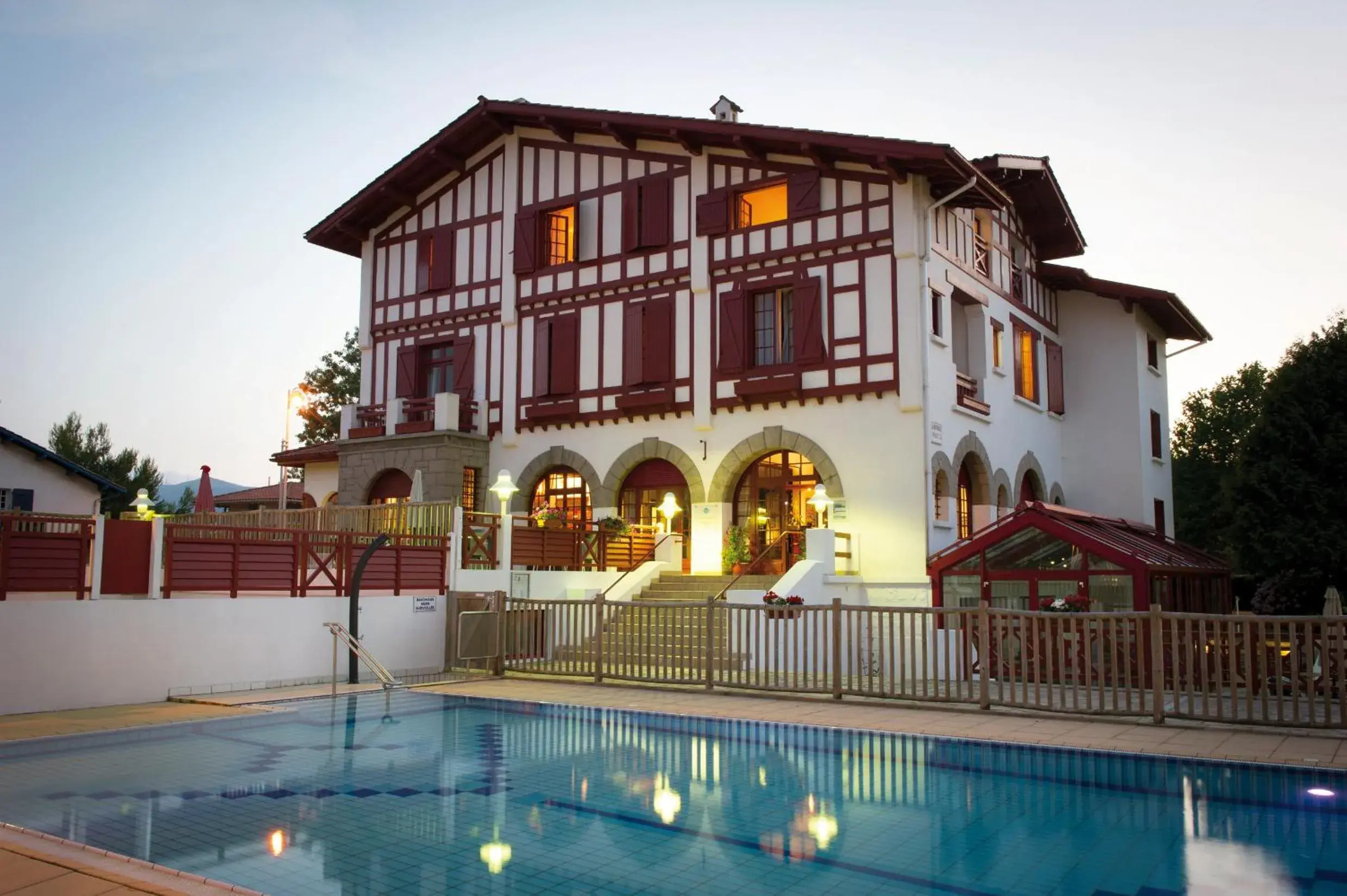 Facade/entrance in Hôtel & Résidence Vacances Bleues Orhoïtza Facade/entrance in Hôtel & Résidence Vacances Bleues Orhoïtza