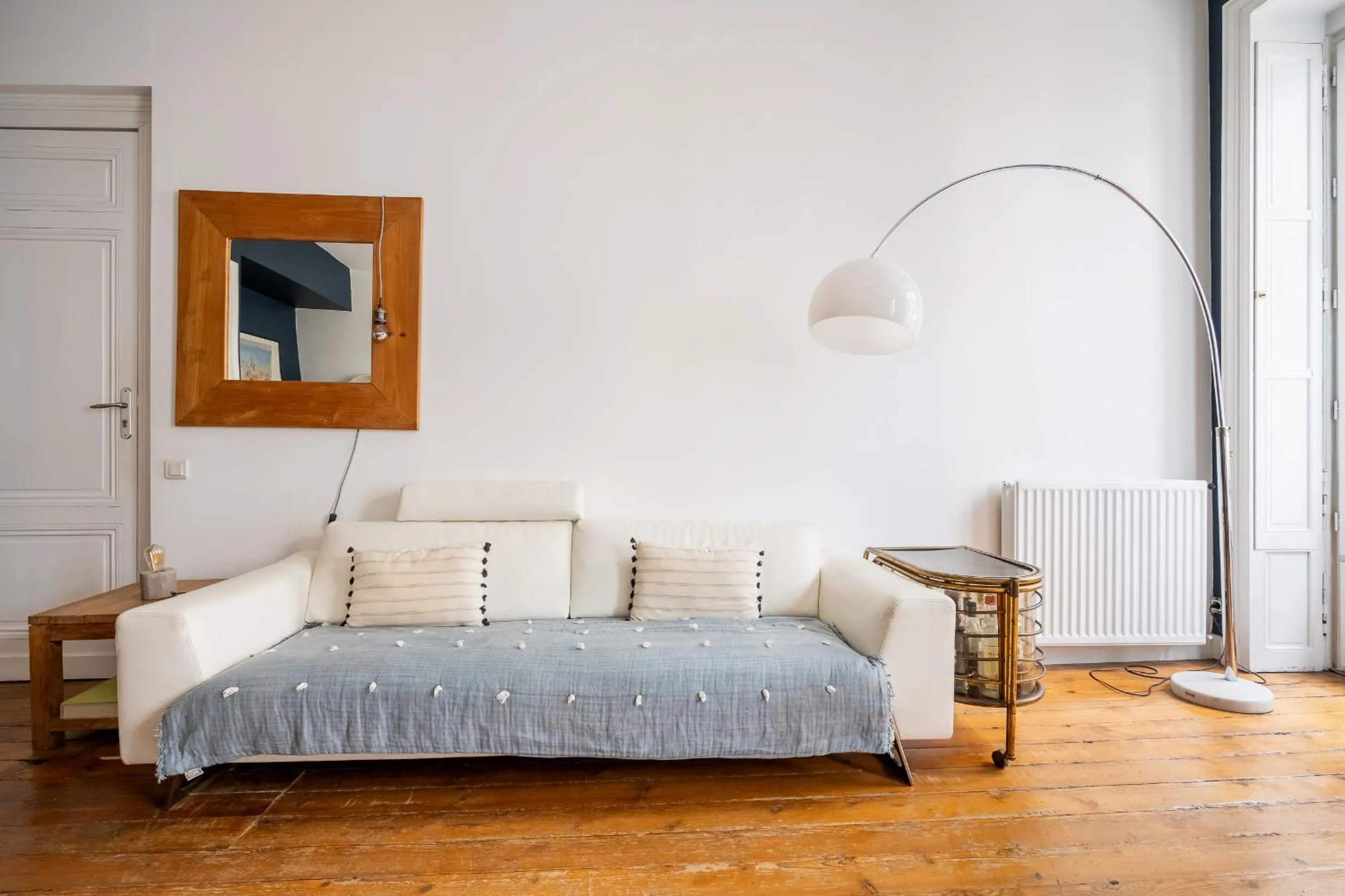 Living room, Bed in B&B L'Escapade Bordelaise