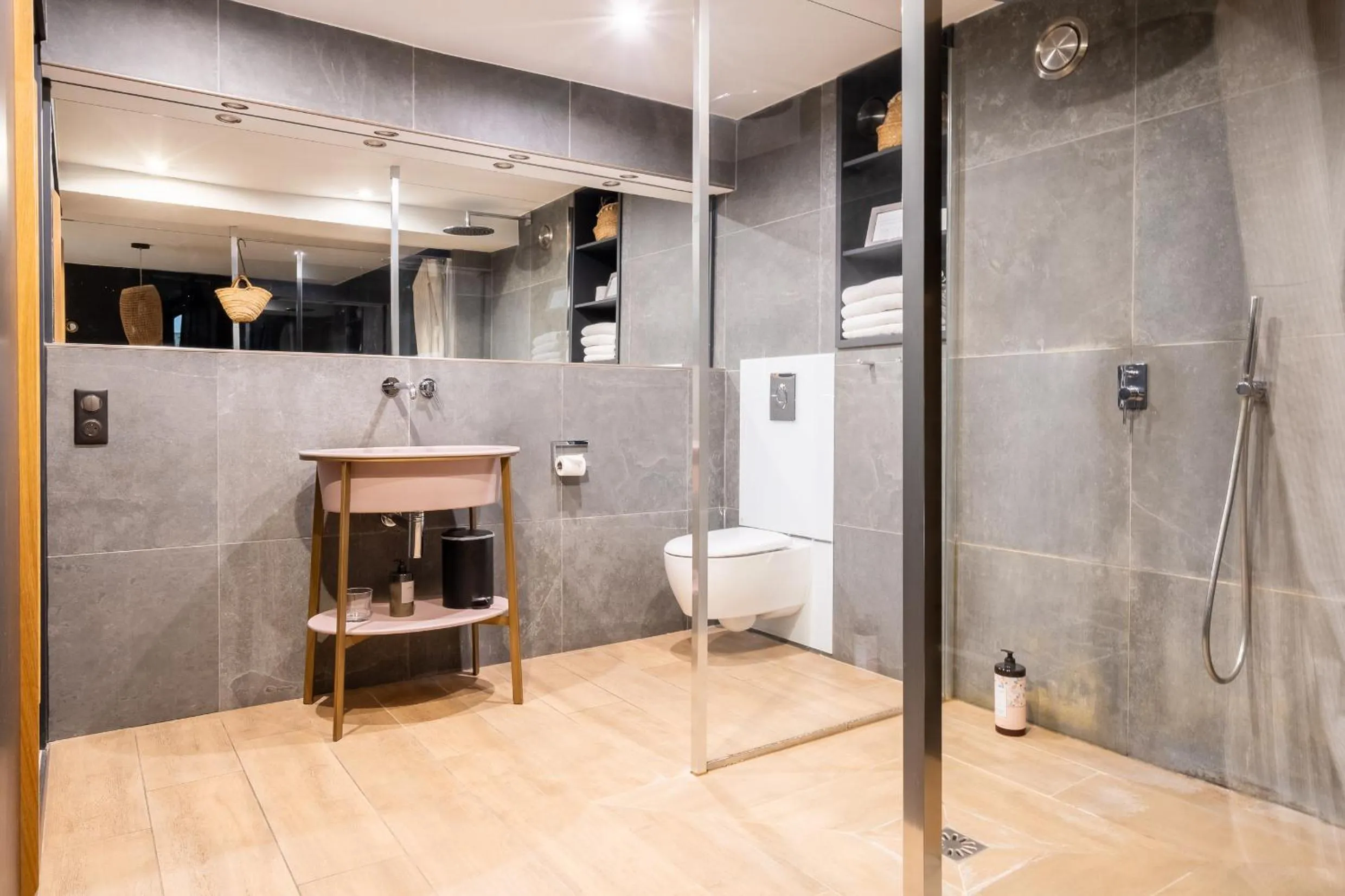 Bathroom in B&B L'Escapade Bordelaise