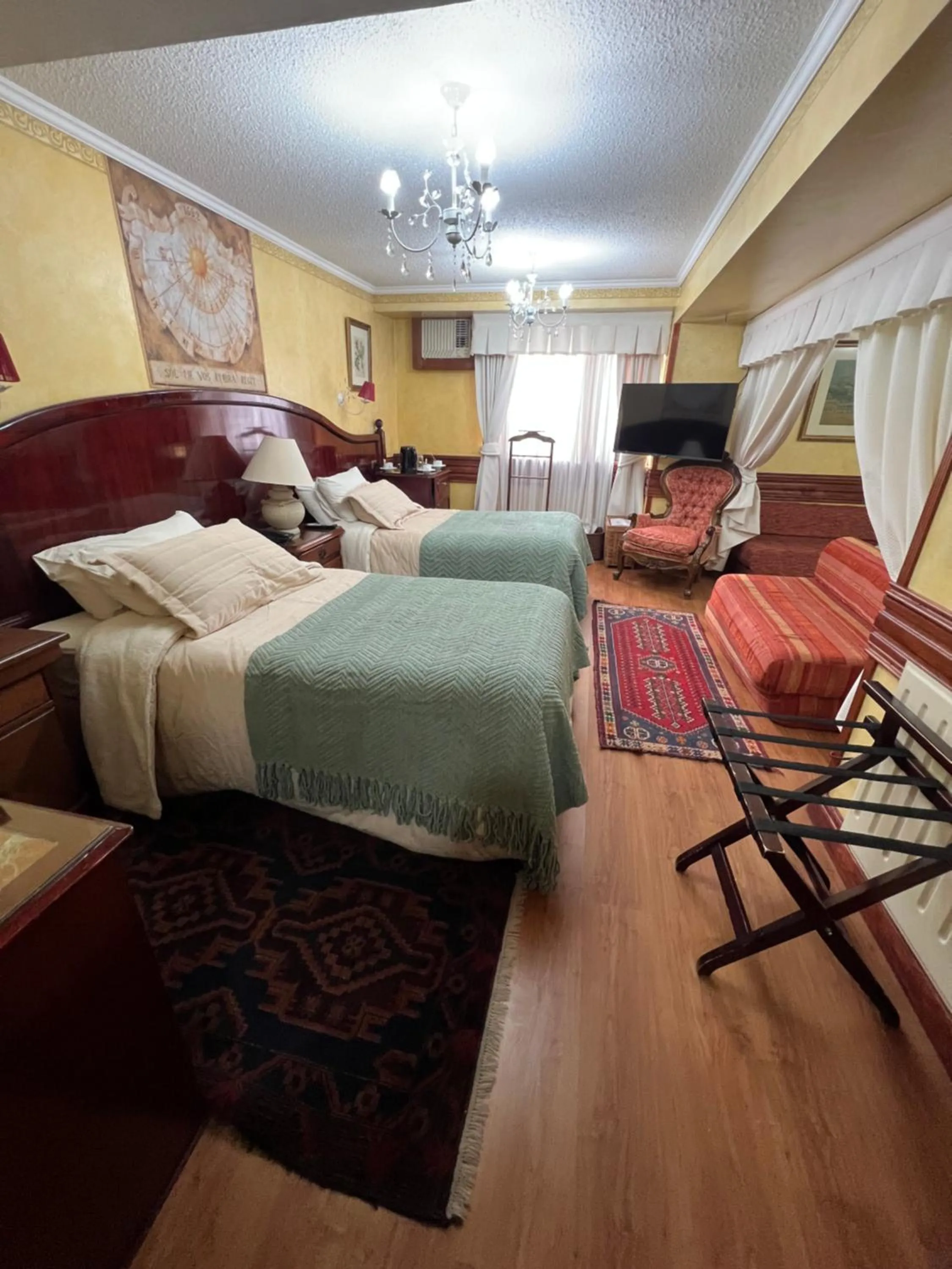 Classic Quadruple Room in Hotel Ciudad de Vitoria