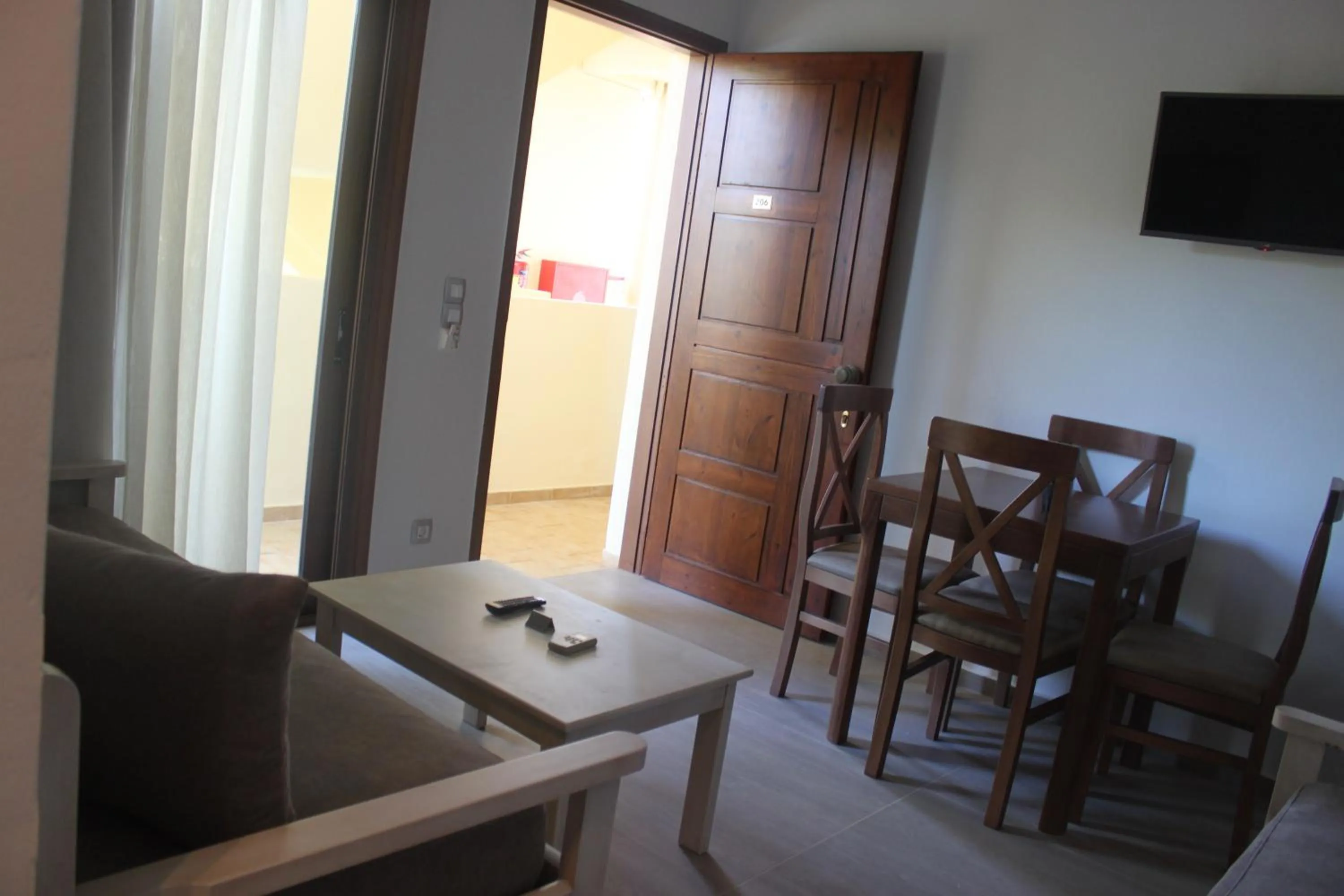 TV and multimedia in Sunny Suites