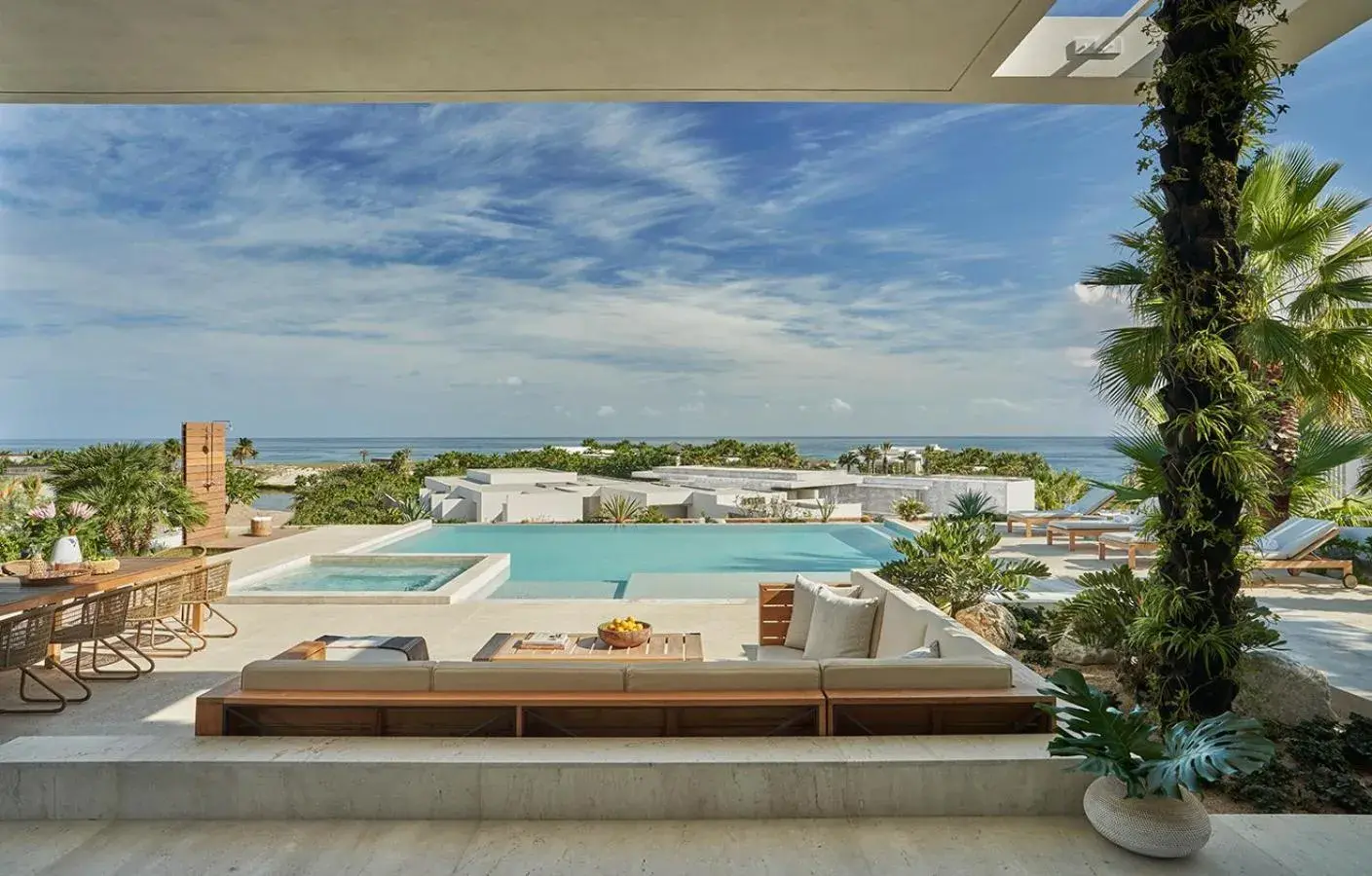 Pool view in Four Seasons Resort Los Cabos Pool view in Four Seasons Resort Los Cabos