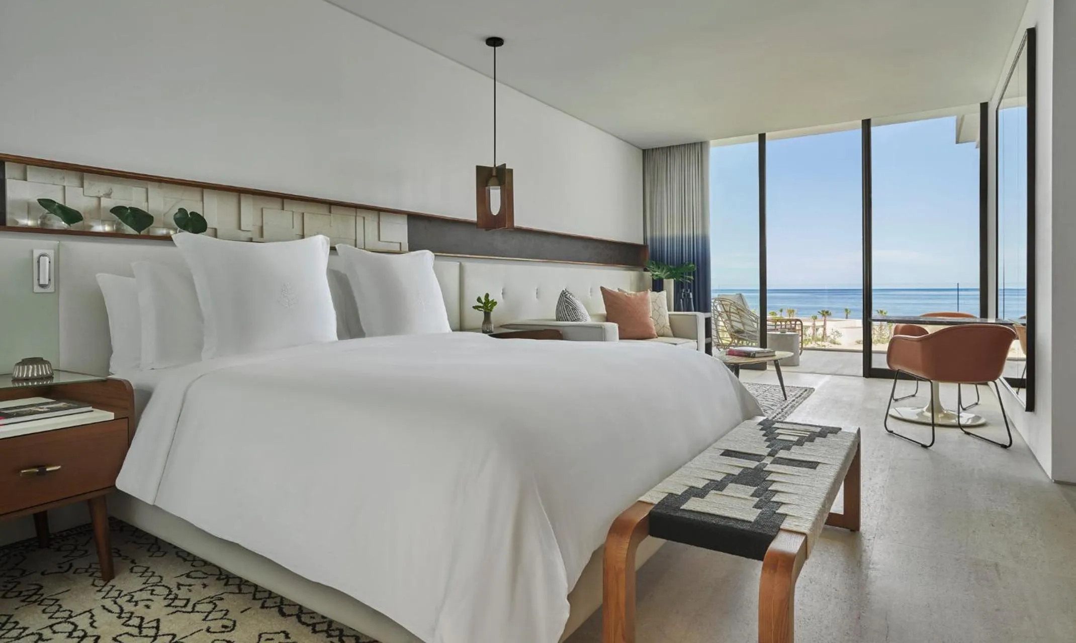 Photo of the whole room, Bed in Four Seasons Resort Los Cabos