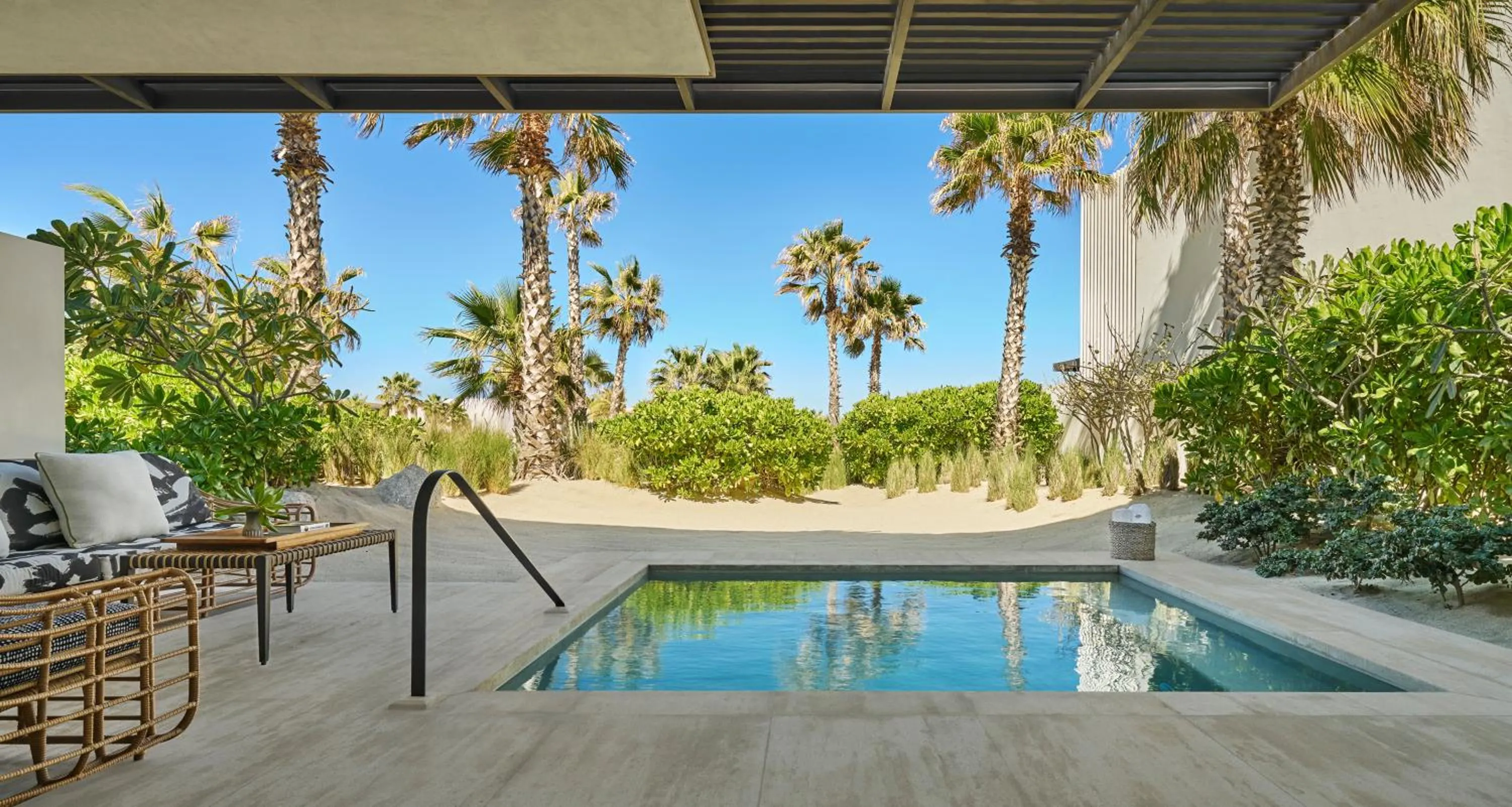 Pool view in Four Seasons Resort Los Cabos