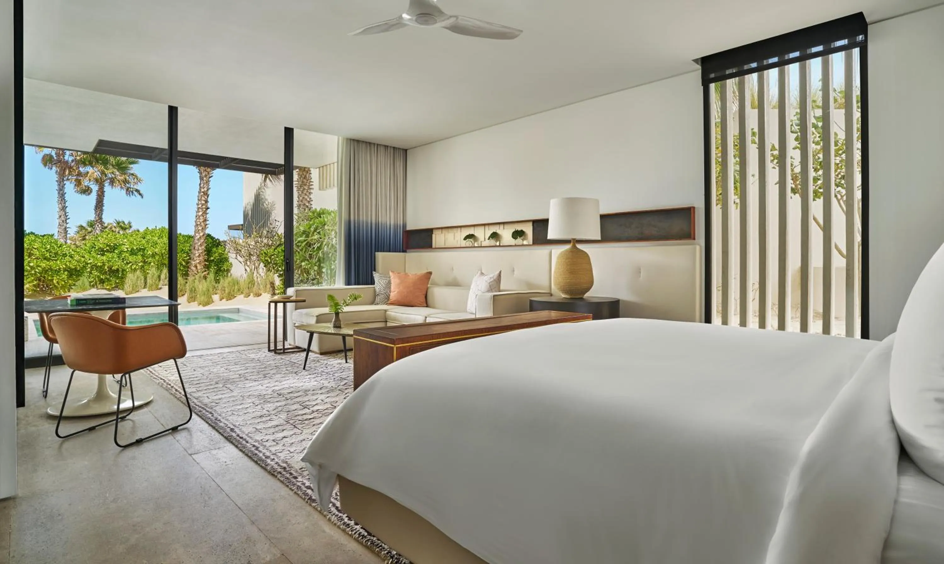 Bedroom, Bed in Four Seasons Resort Los Cabos