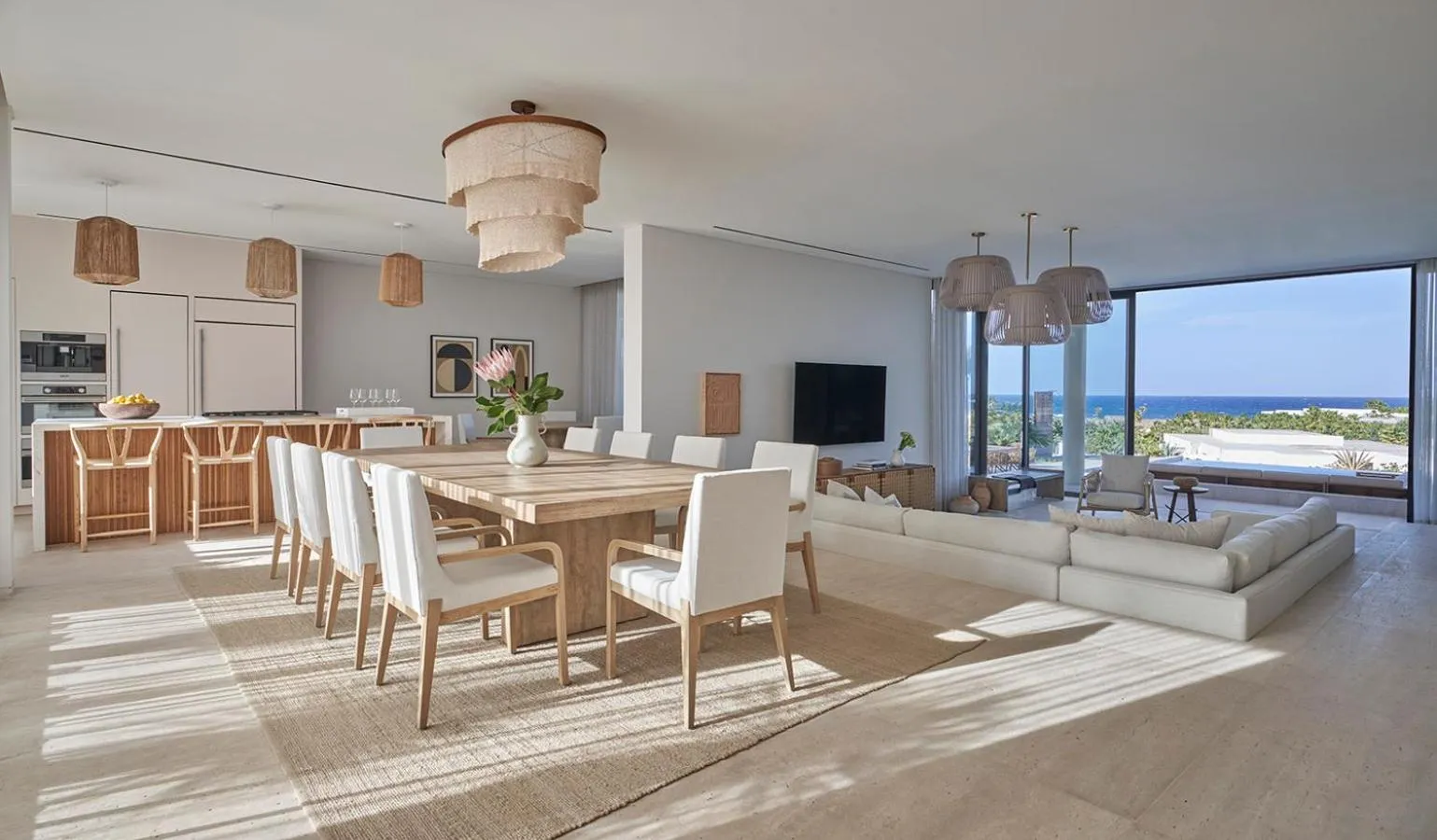 TV and multimedia in Four Seasons Resort Los Cabos