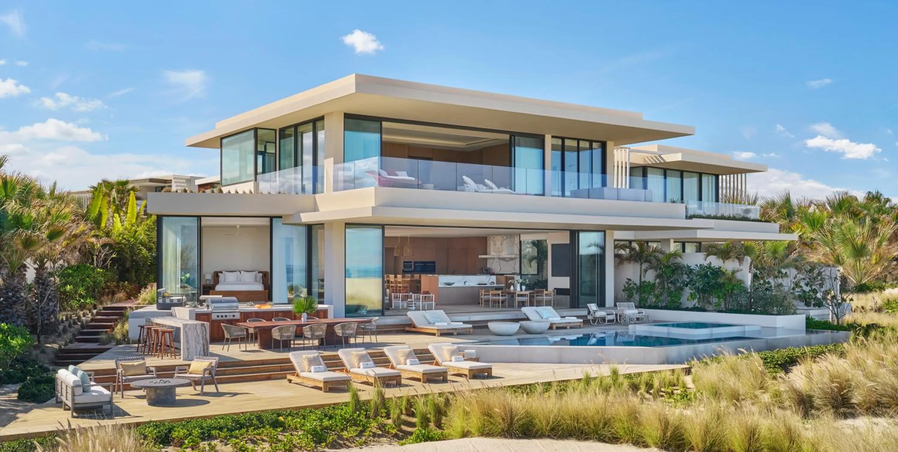 Pool view in Four Seasons Resort Los Cabos