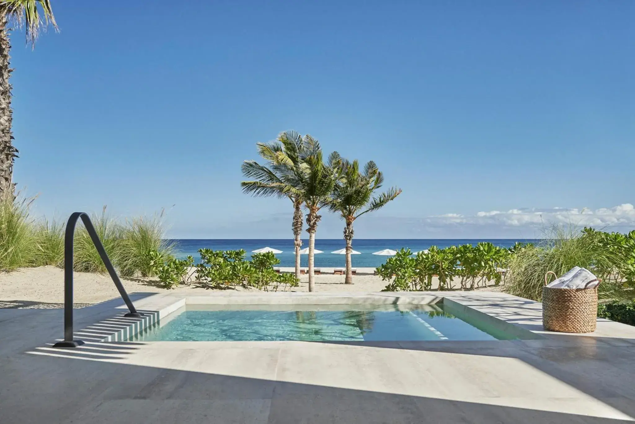 Ocean Front Pool Suite in Four Seasons Resort Los Cabos Ocean Front Pool Suite in Four Seasons Resort Los Cabos