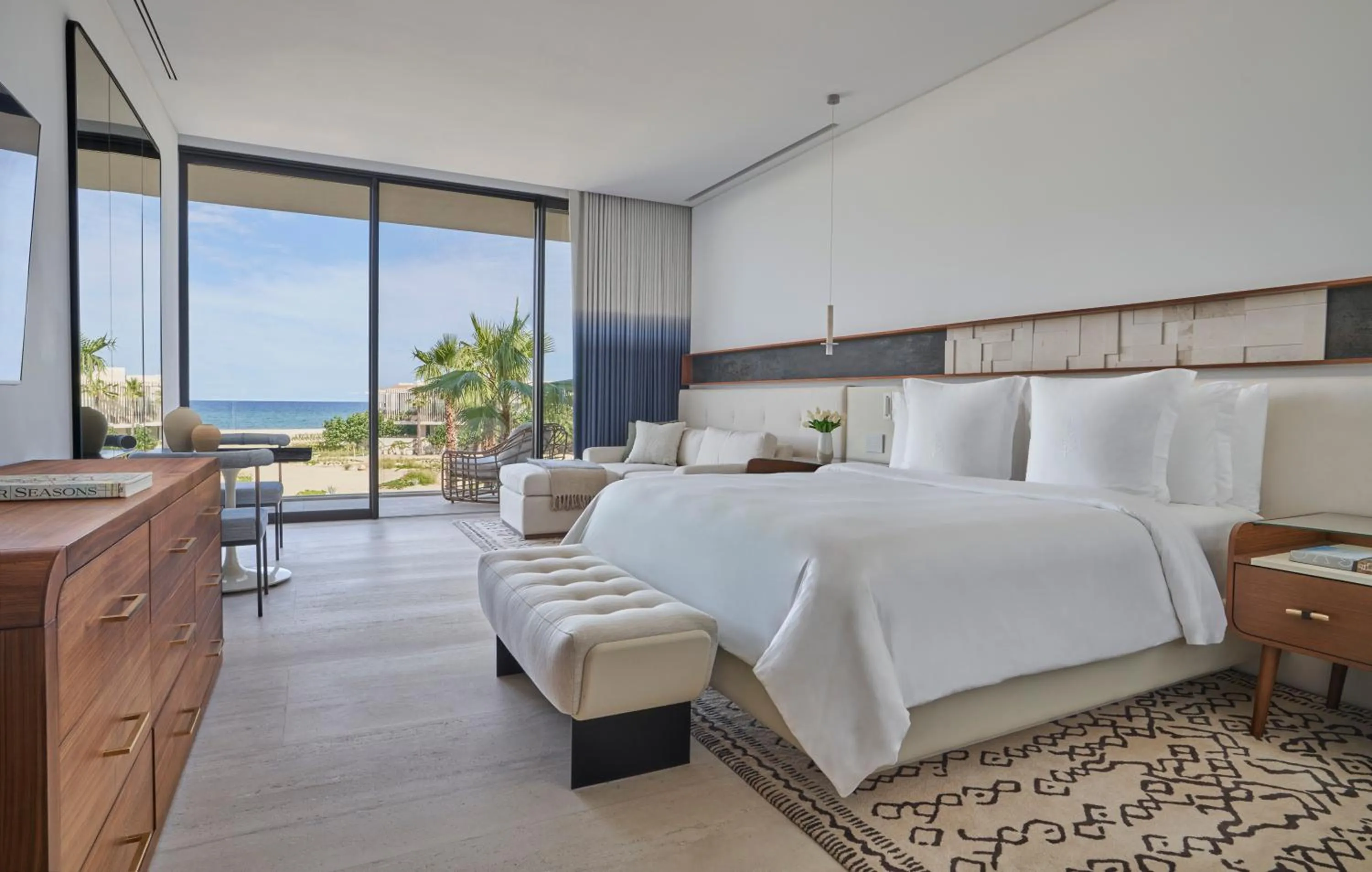 Bedroom, Bed in Four Seasons Resort Los Cabos