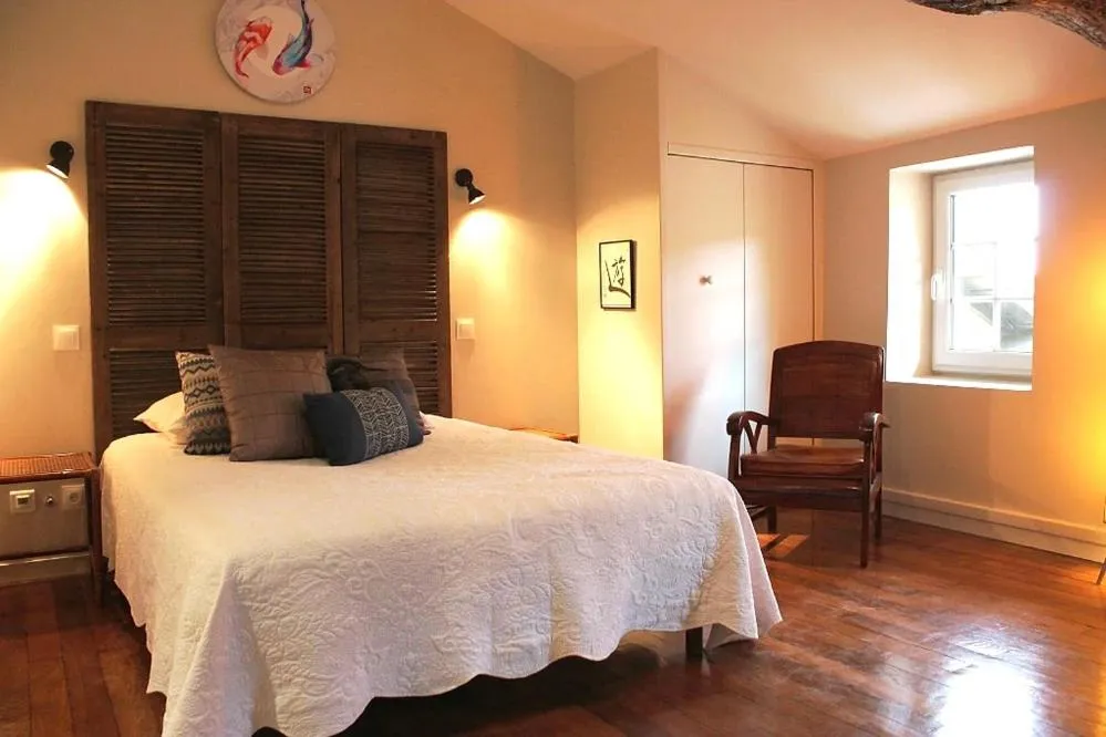 Pivoine et Cerise HOLDING FIVE