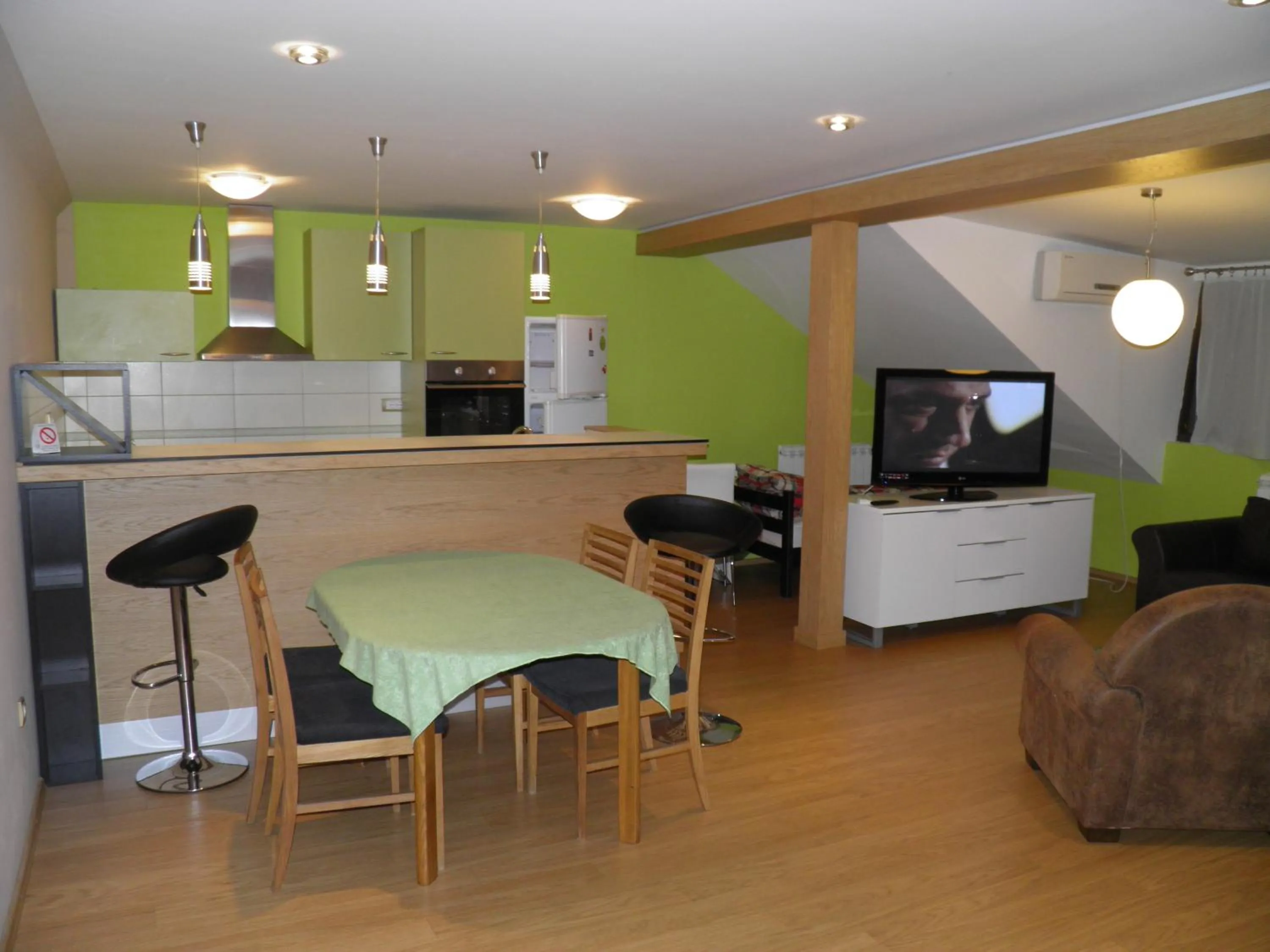 Dining area in Guest House Boska