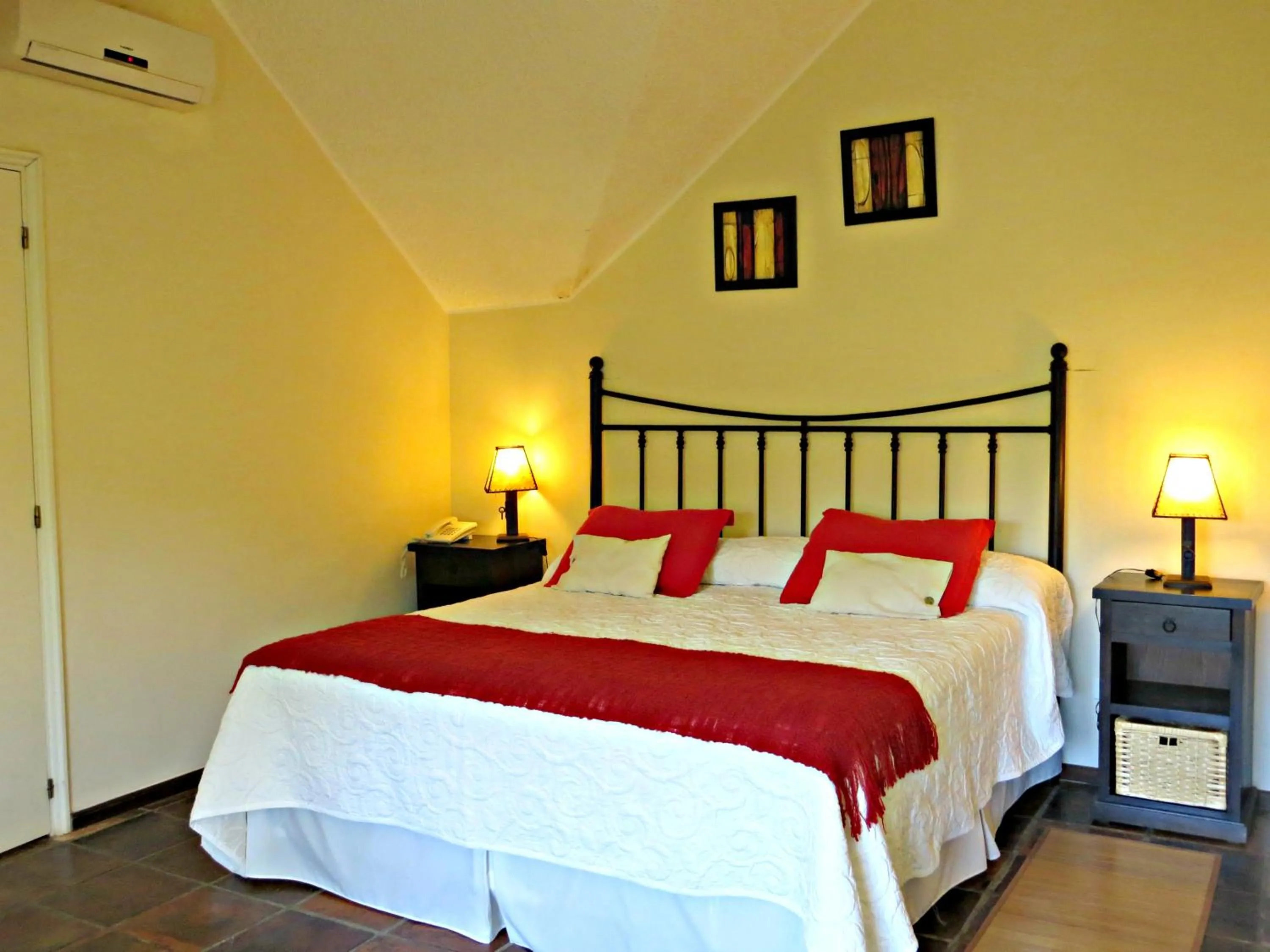 bunk bed, Bed in Petit Chateau Hotel Boutique