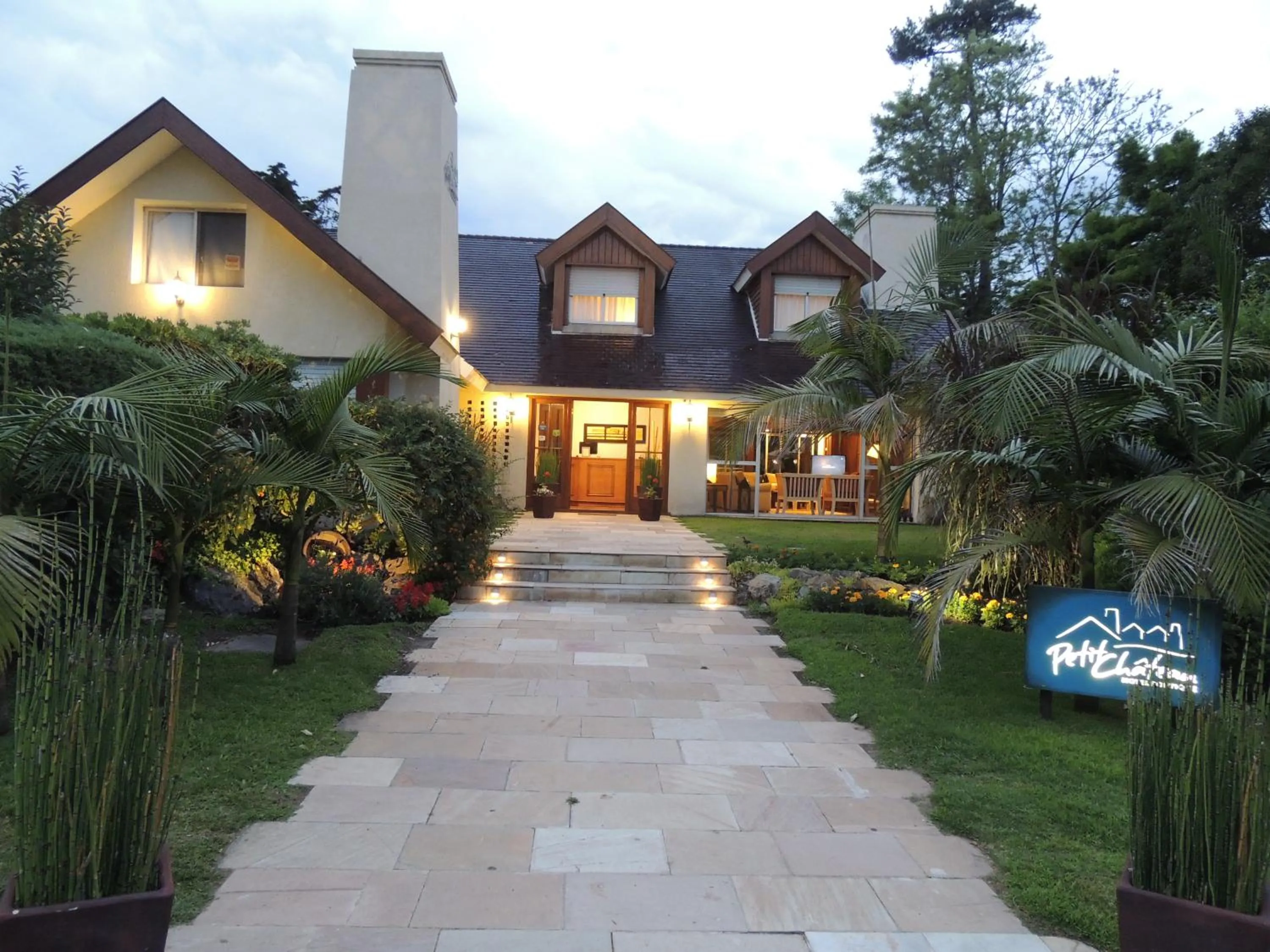 Facade/entrance in Petit Chateau Hotel Boutique