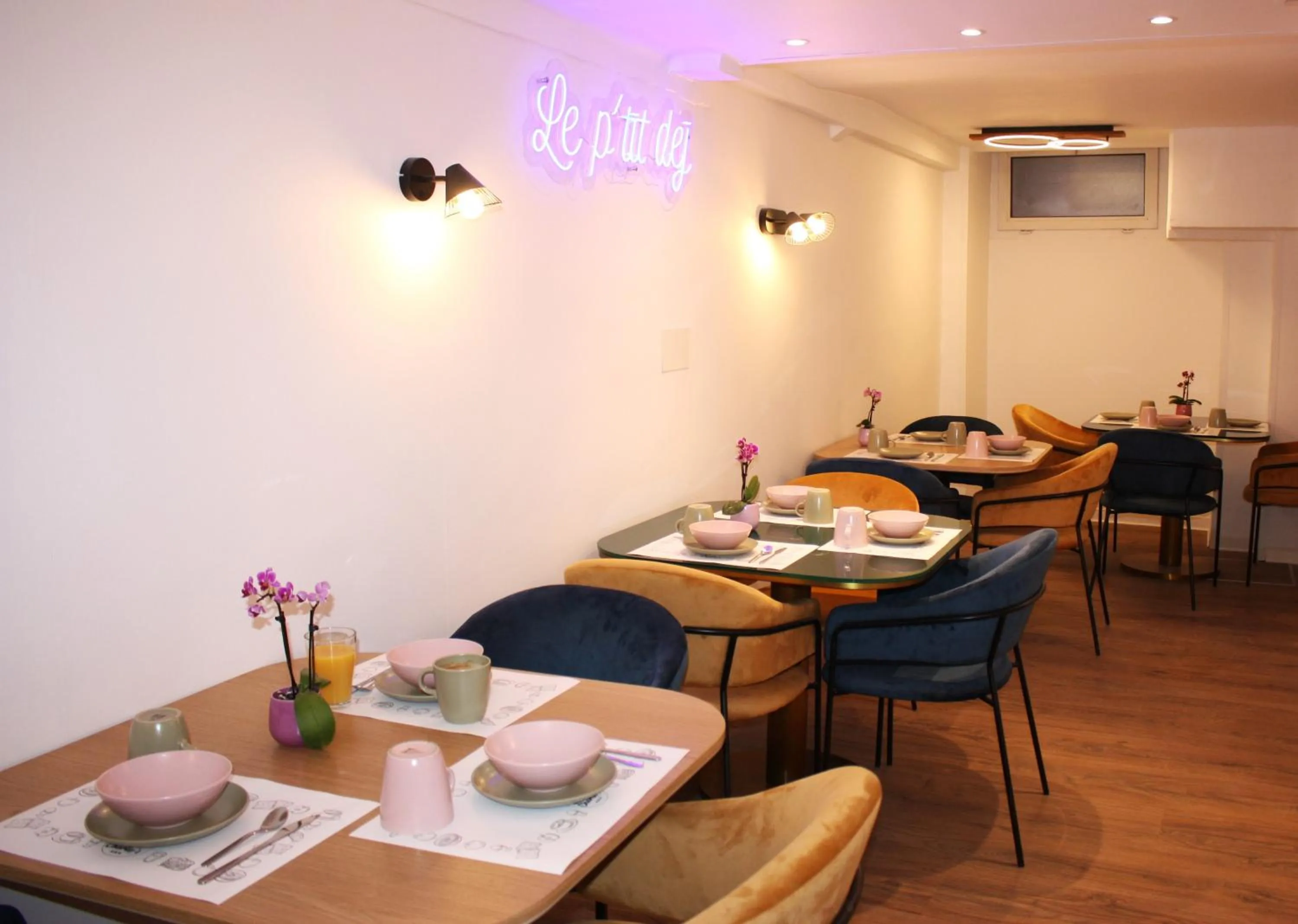 Breakfast in Charlie's Hôtel Cannes