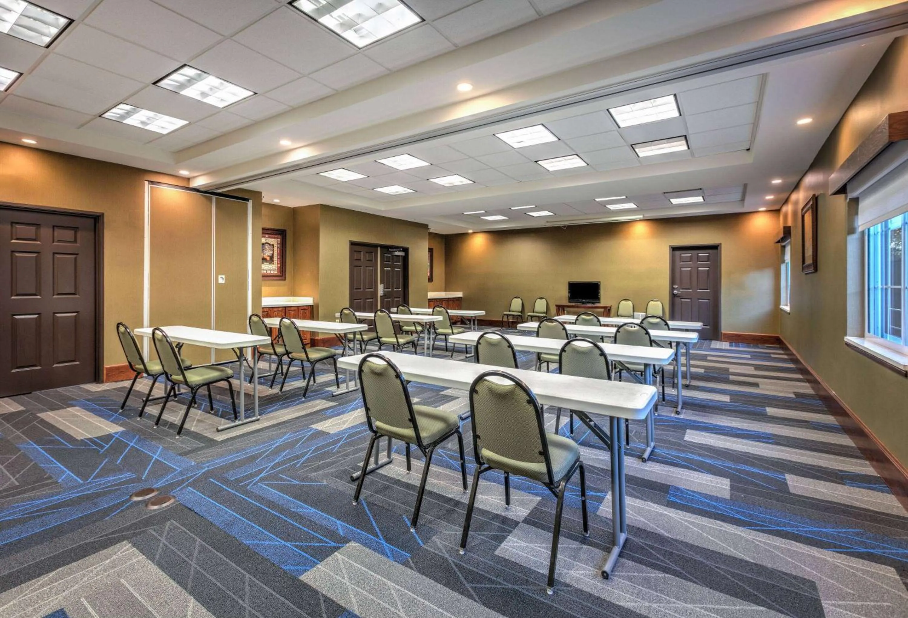 Meeting/conference room in La Quinta by Wyndham Fort Worth NE Mall