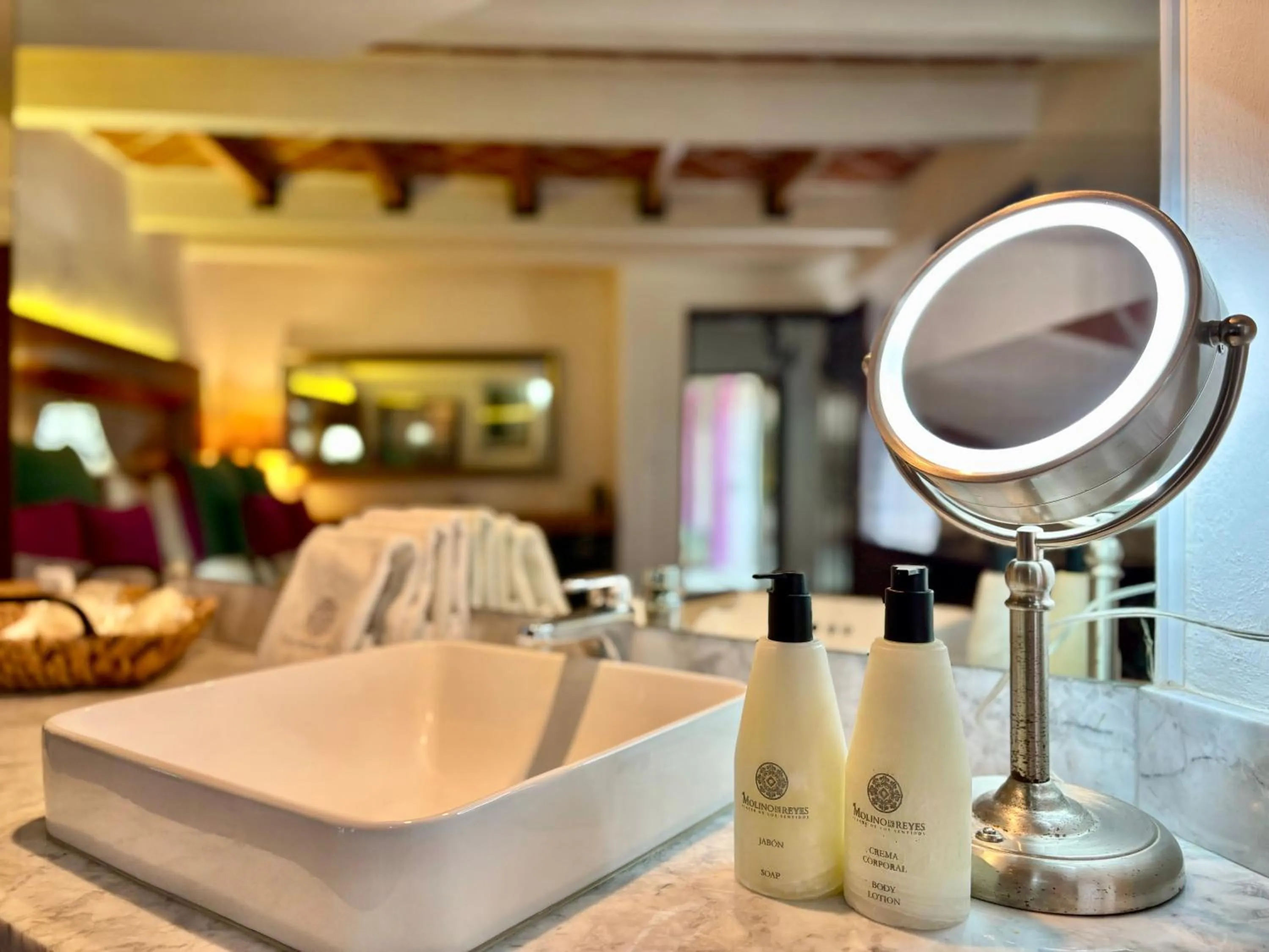 Bathroom in Molino de los Reyes