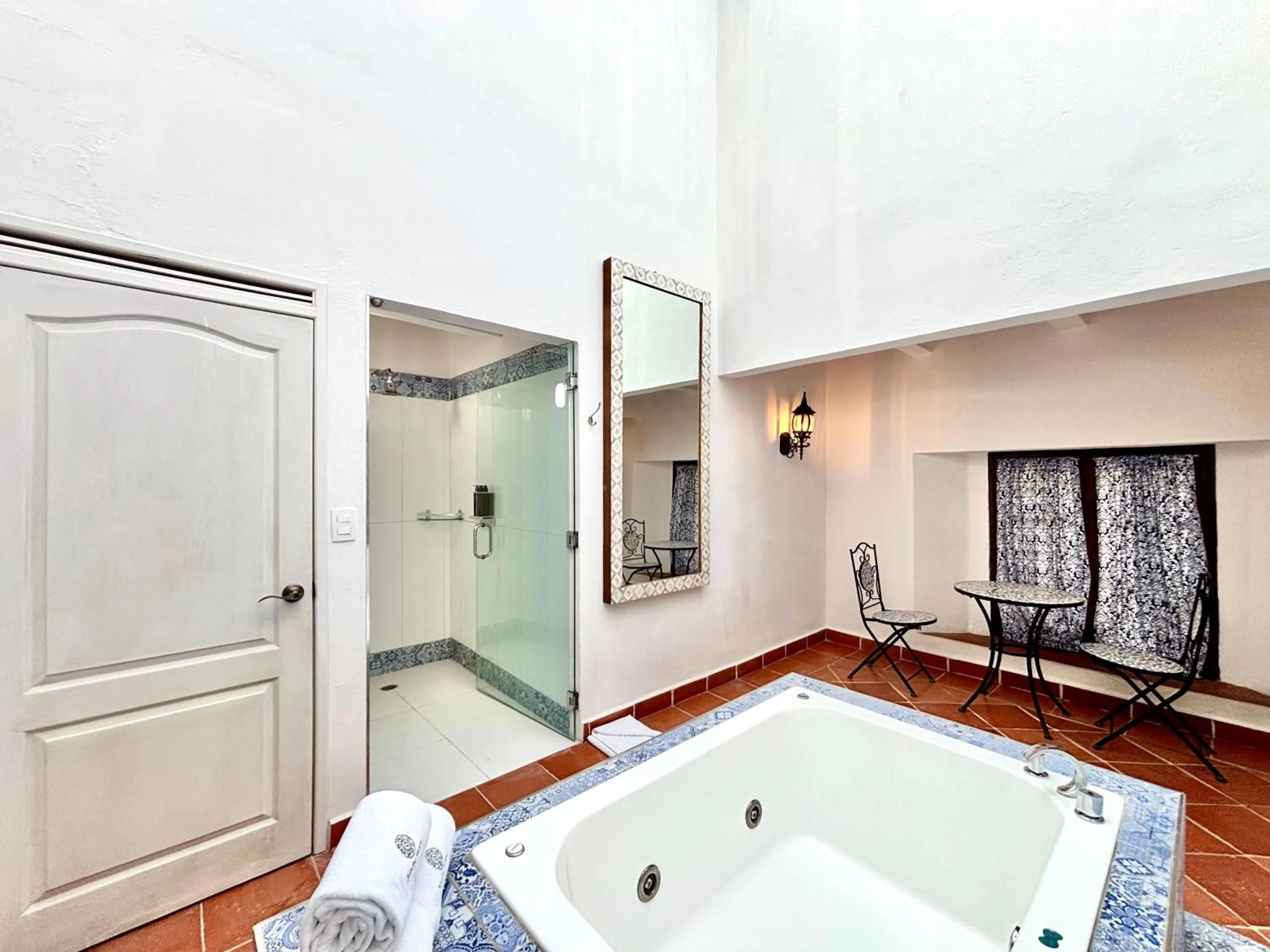 Bathroom in Molino de los Reyes