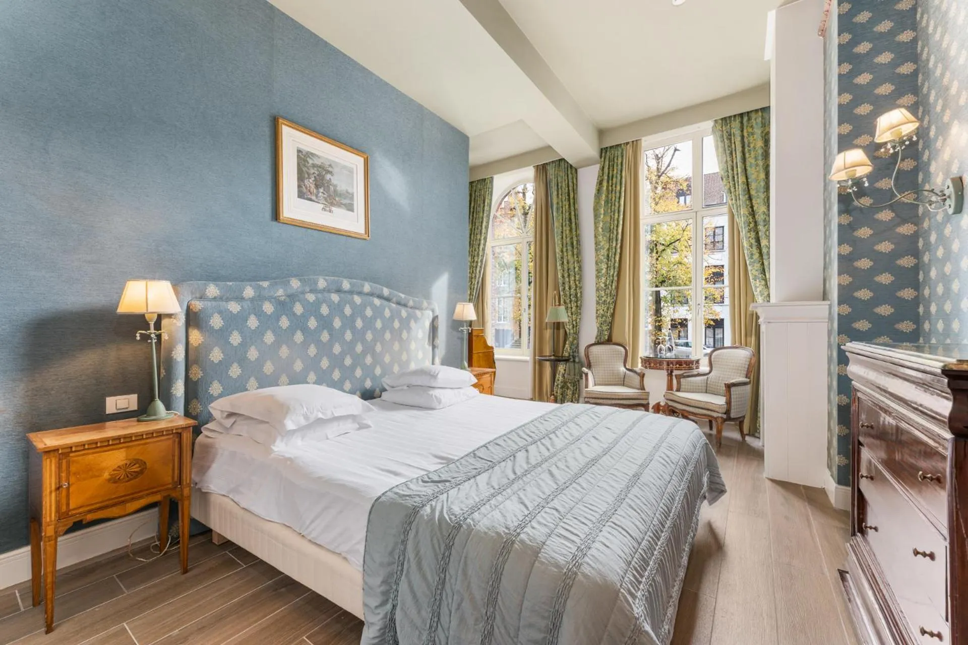 Bed in Canal Suites