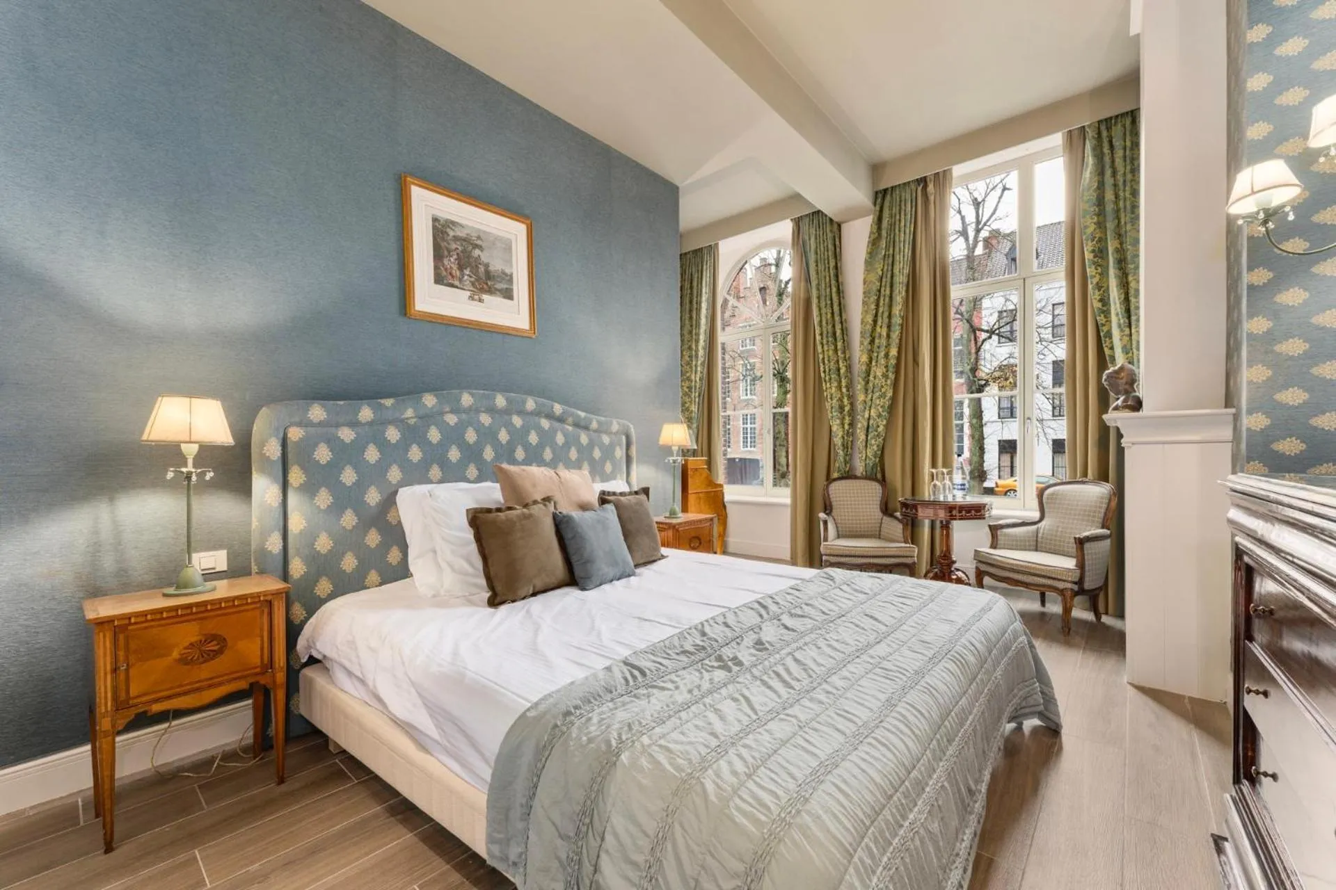 Bed in Canal Suites