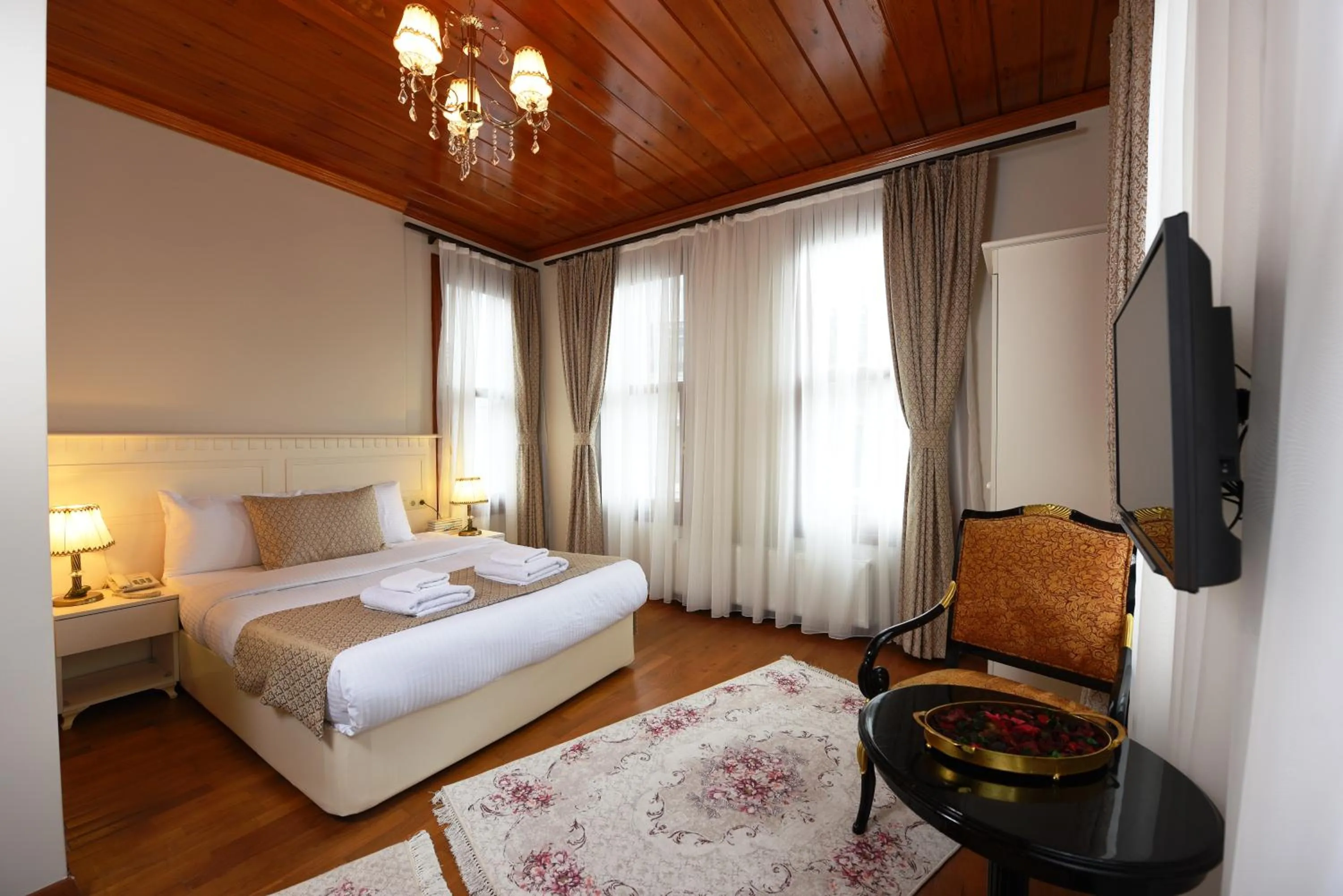Bedroom, Bed in Elyka Hotel