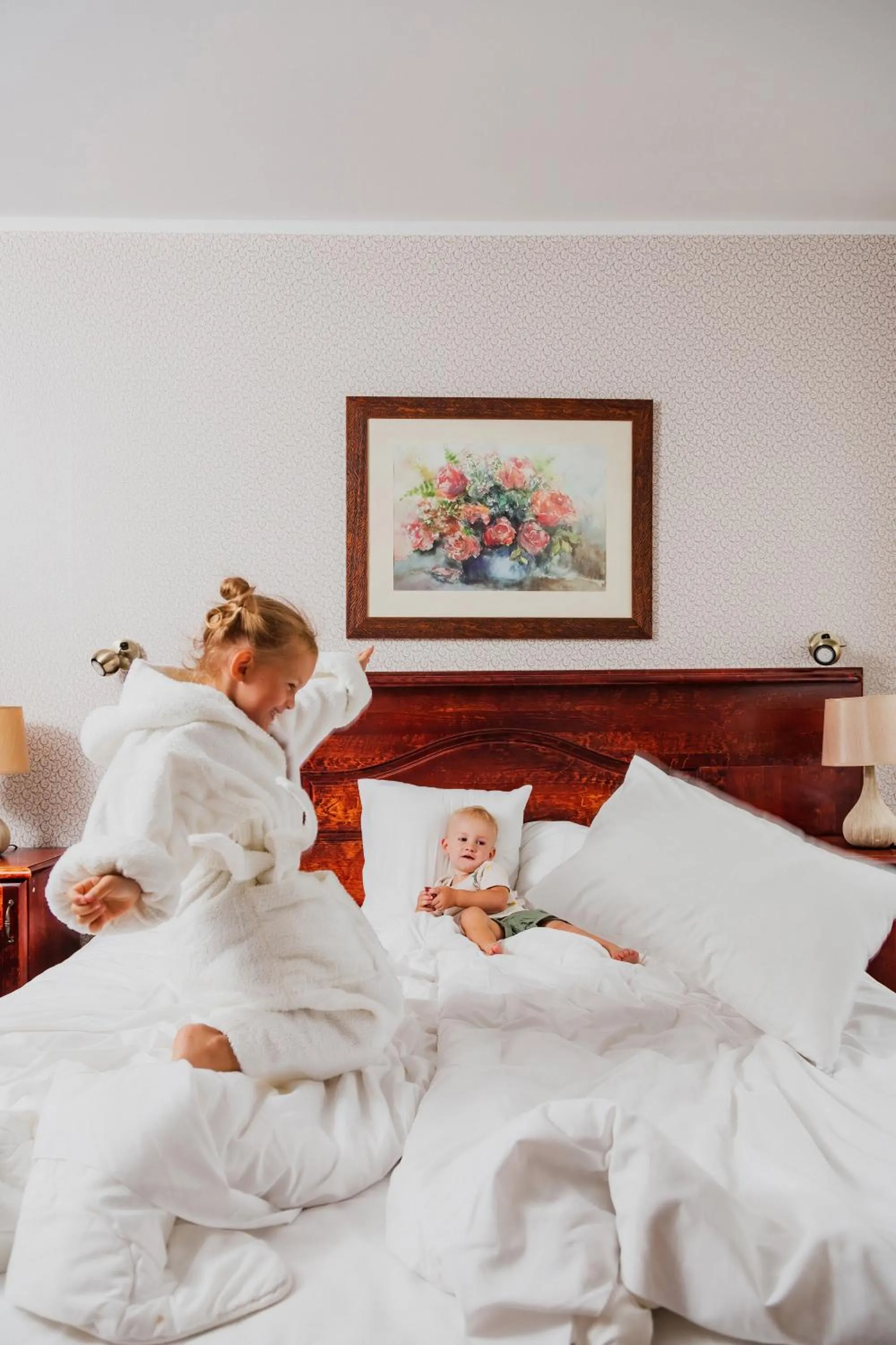 People, Bed in Hotel Legend