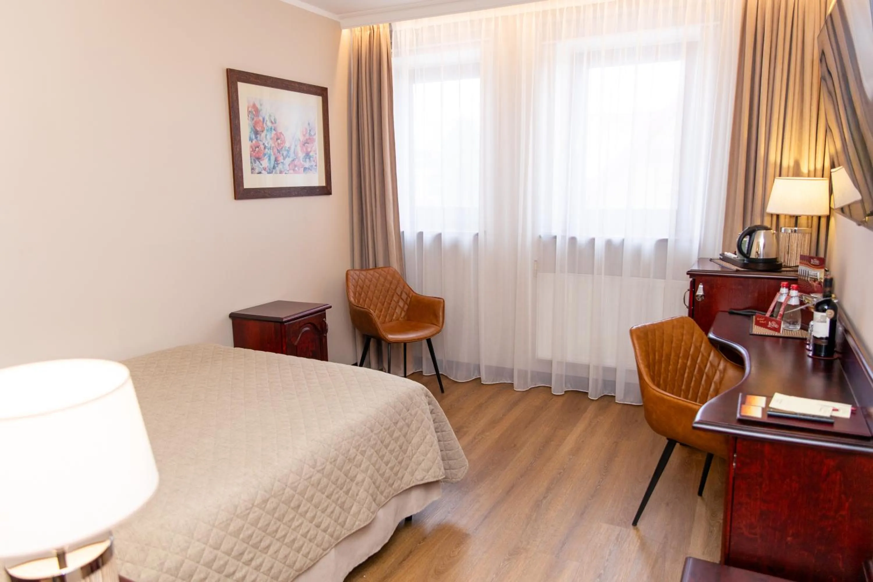 Other, Bed in Hotel Legend