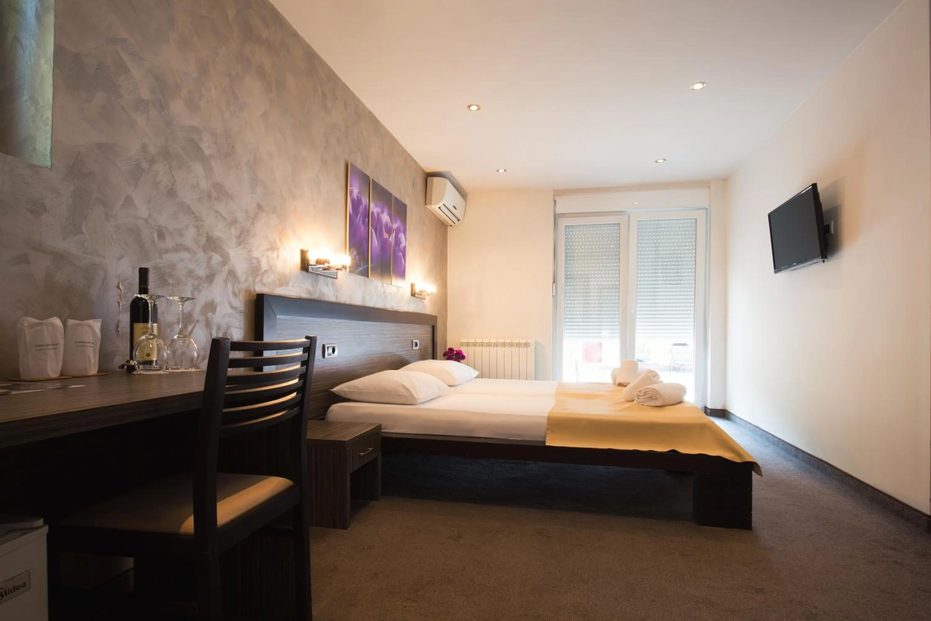 Bed in Villa Mystique