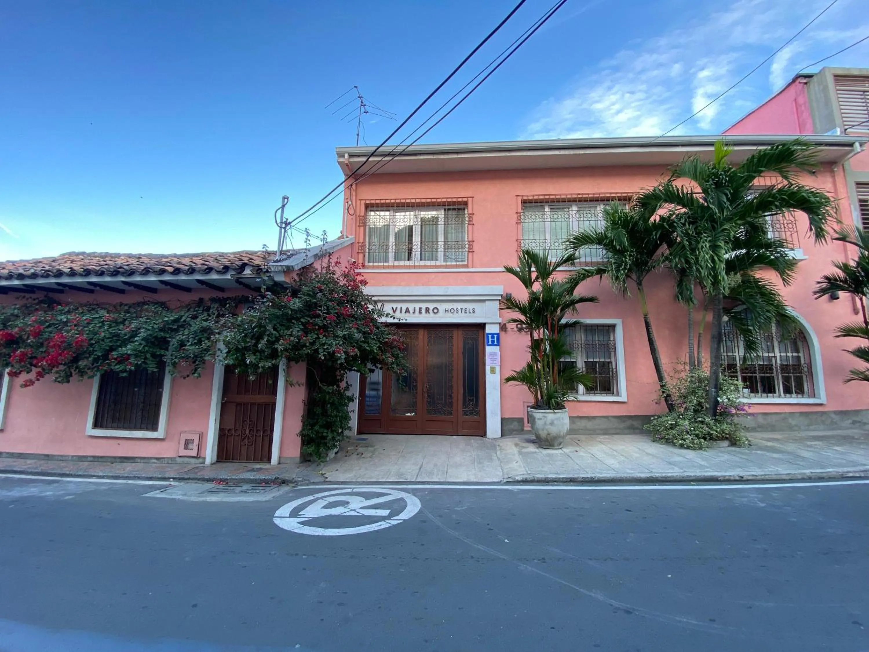 Facade/entrance in Viajero Cali Hostel