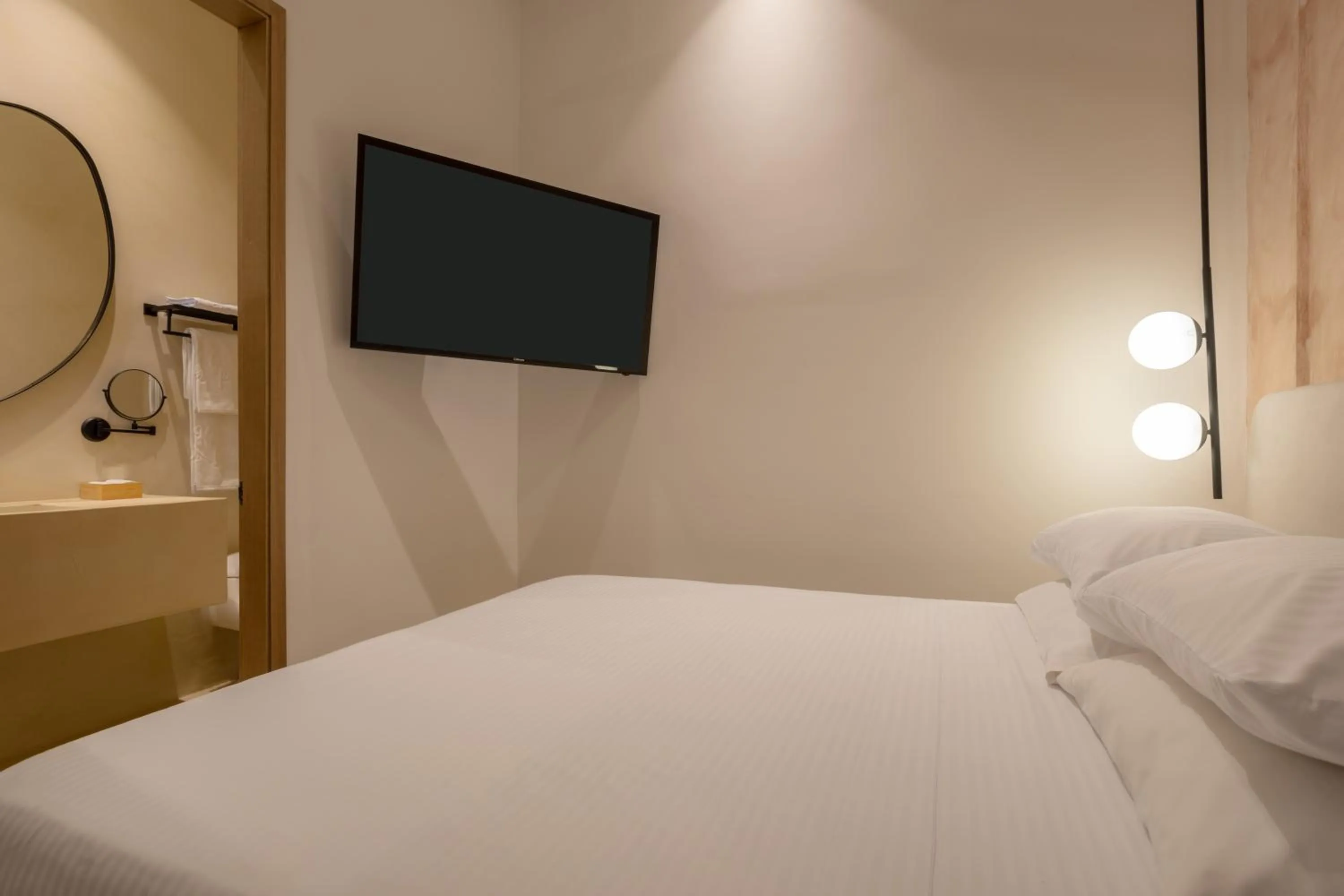 Photo of the whole room, Bed in Rossa Palma