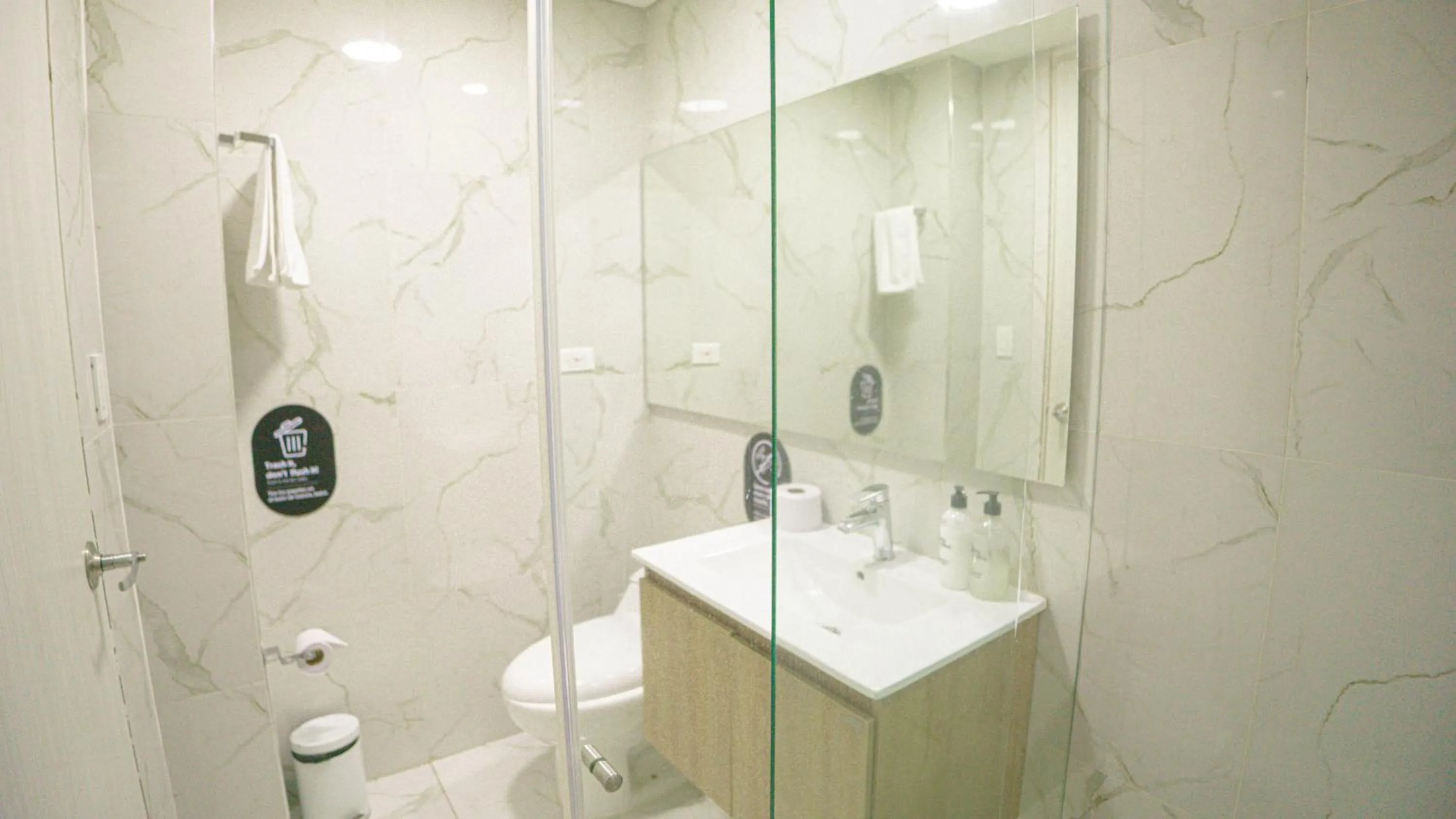 Shower in Viajero Cali Hostel