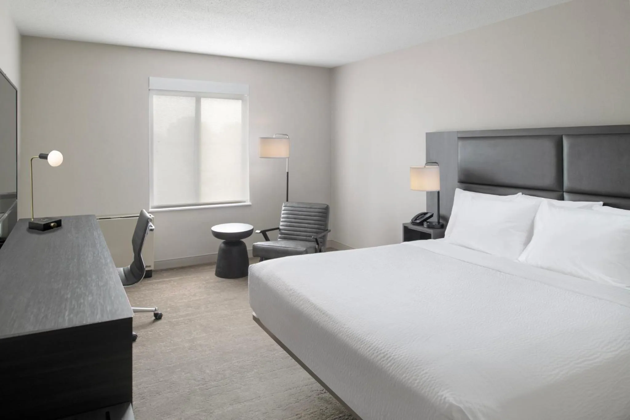 Photo of the whole room, Bed in Holiday Inn Express South Burlington - Downtown by IHG