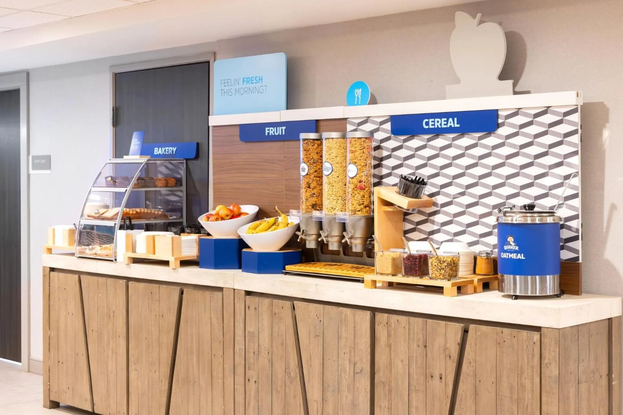 Restaurant/places to eat in La Quinta by Wyndham South Burlington