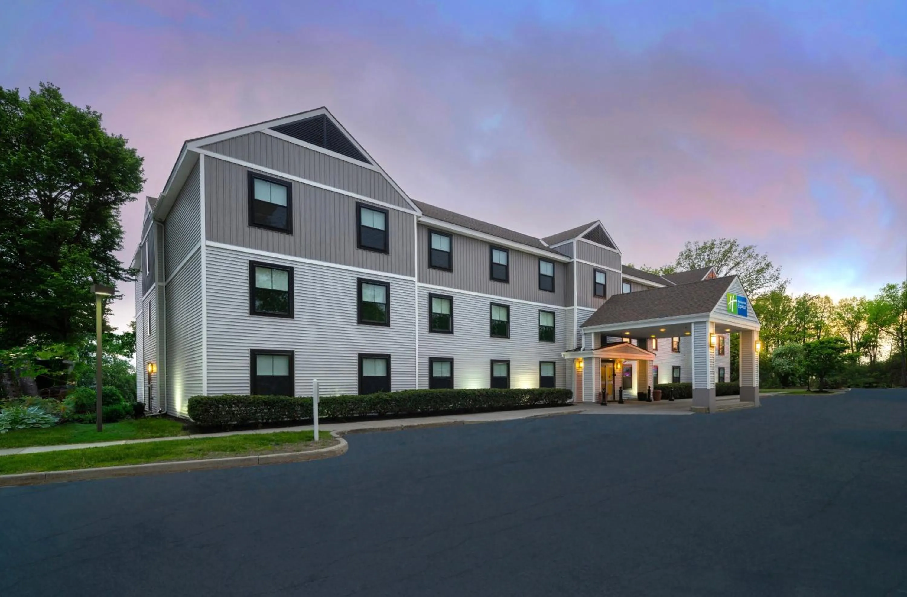 Holiday Inn Express South Burlington - Downtown by IHG
