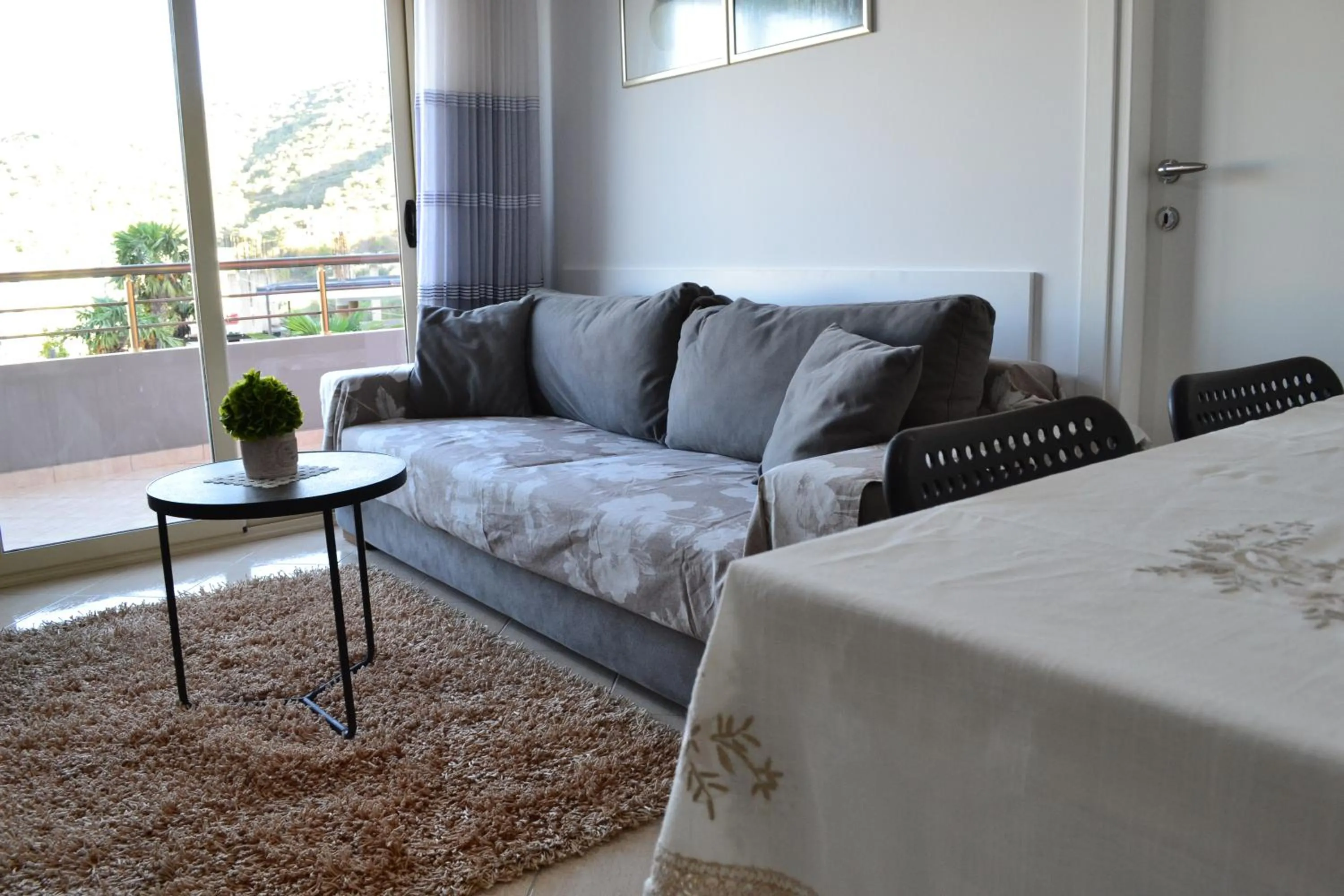 Seaview Gateway 2 Bedrooms Apartment & Private garage