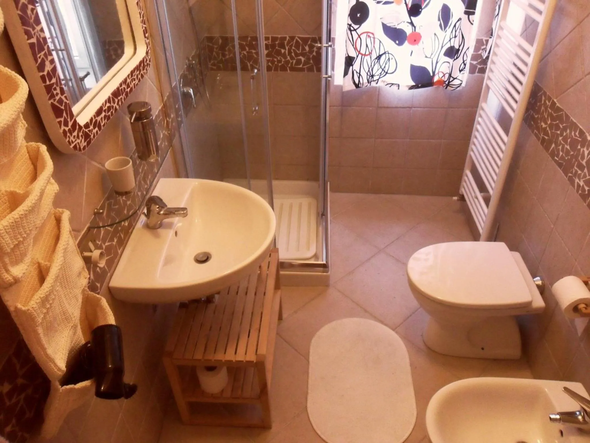 Shower in B&B Le Terrazze Fermo