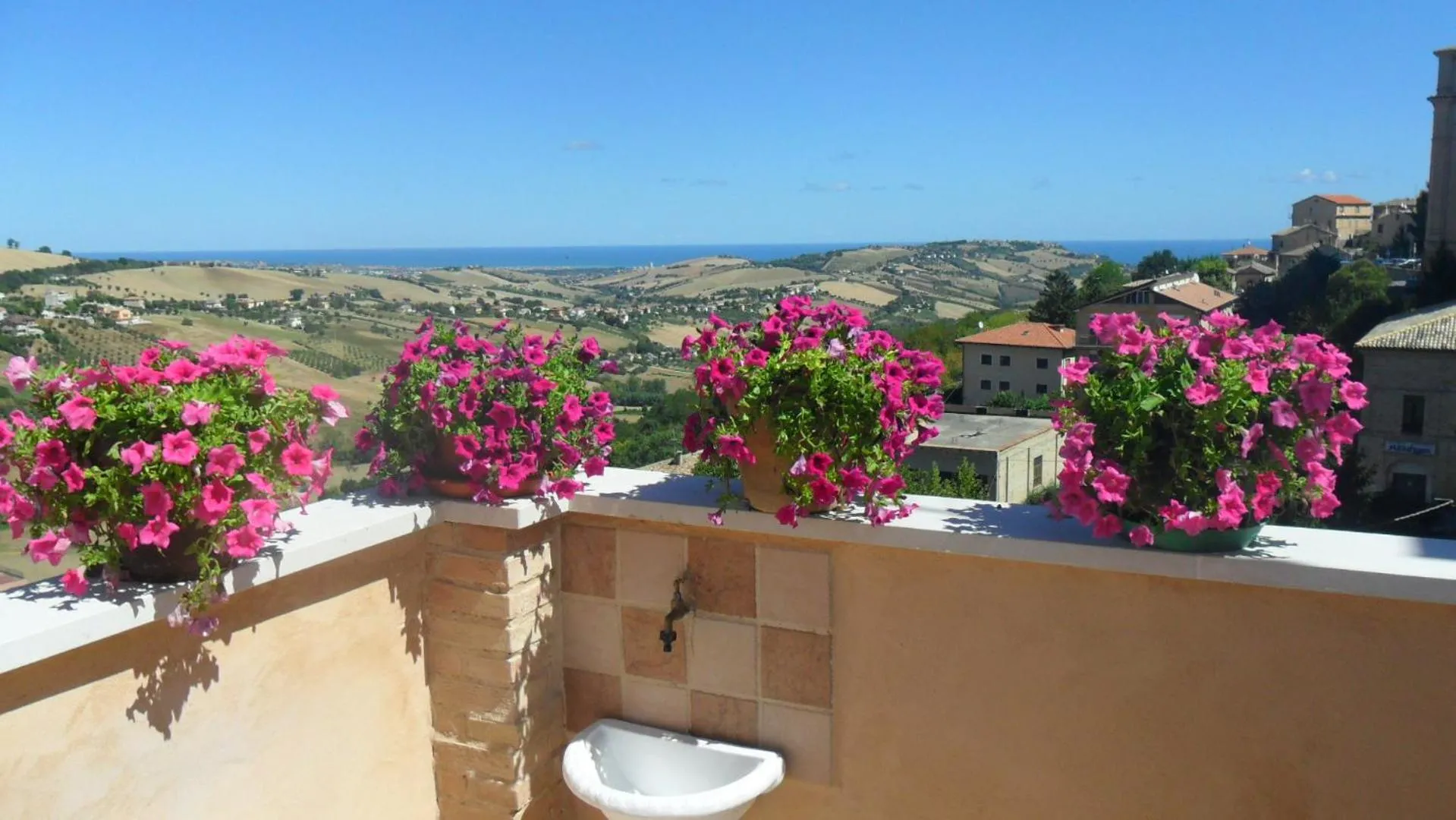 Spring in B&B Le Terrazze Fermo