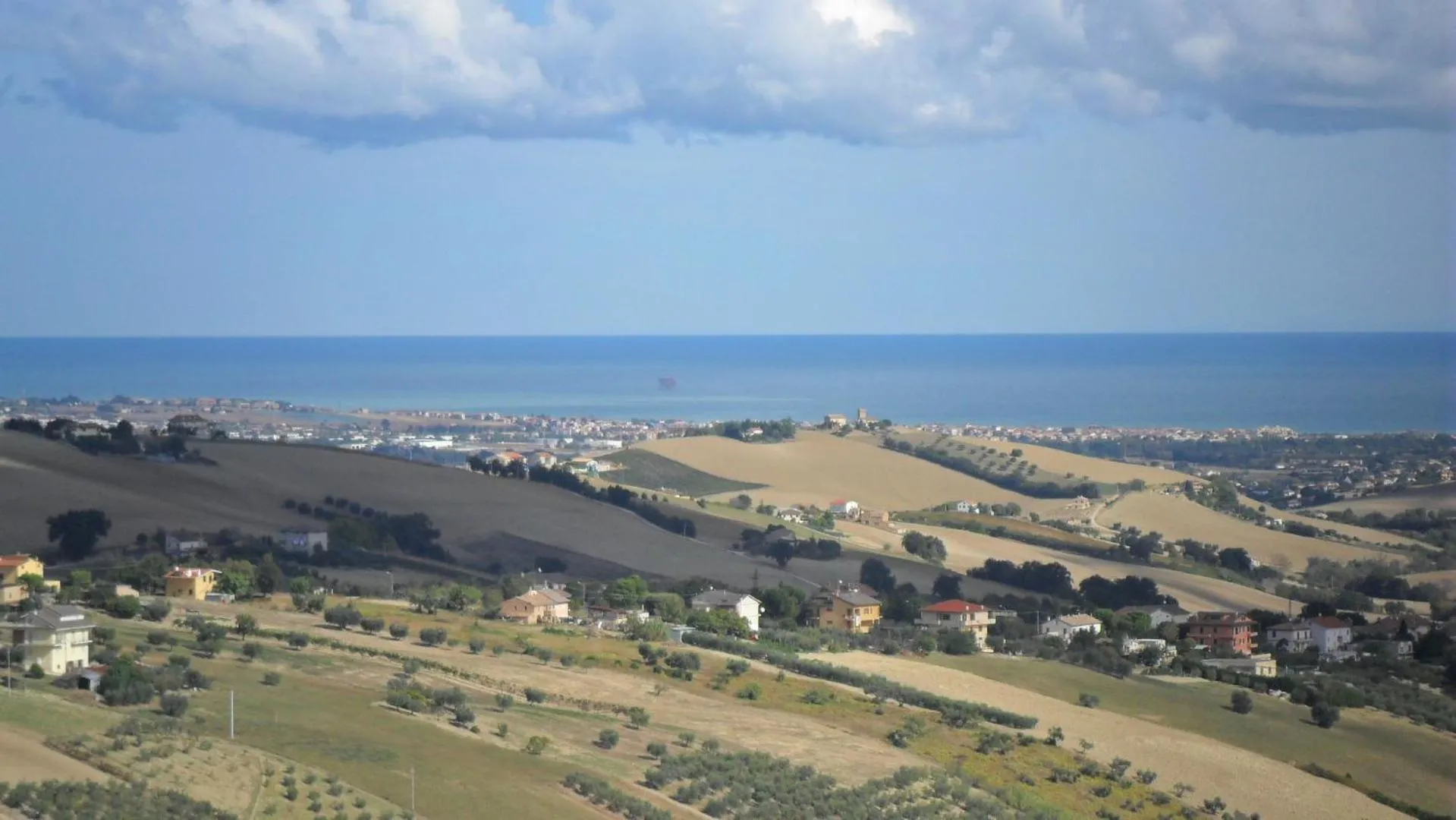 Bird's eye view in B&B Le Terrazze Fermo