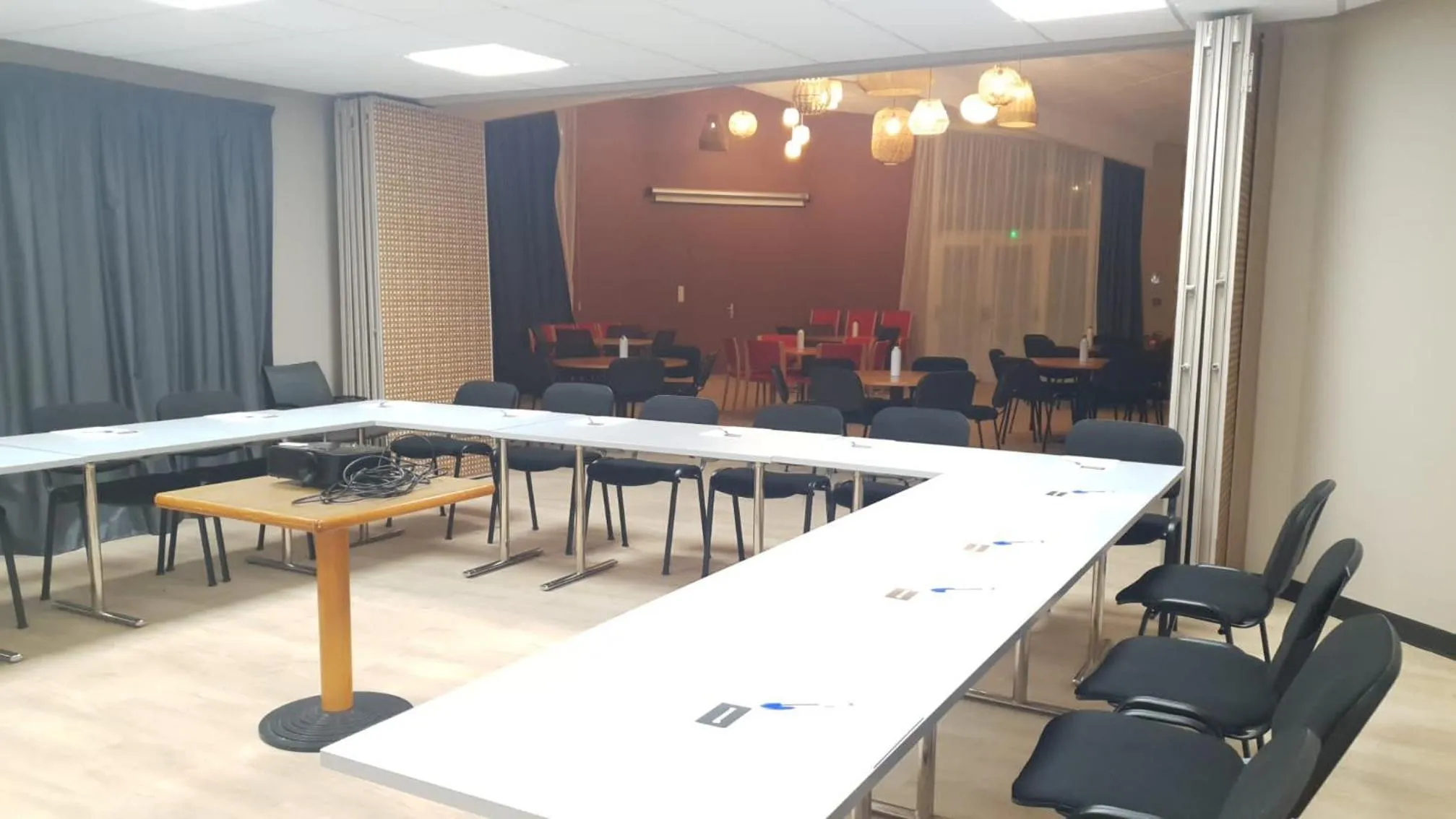 Meeting/conference room in Greet Hôtel Castres Saix