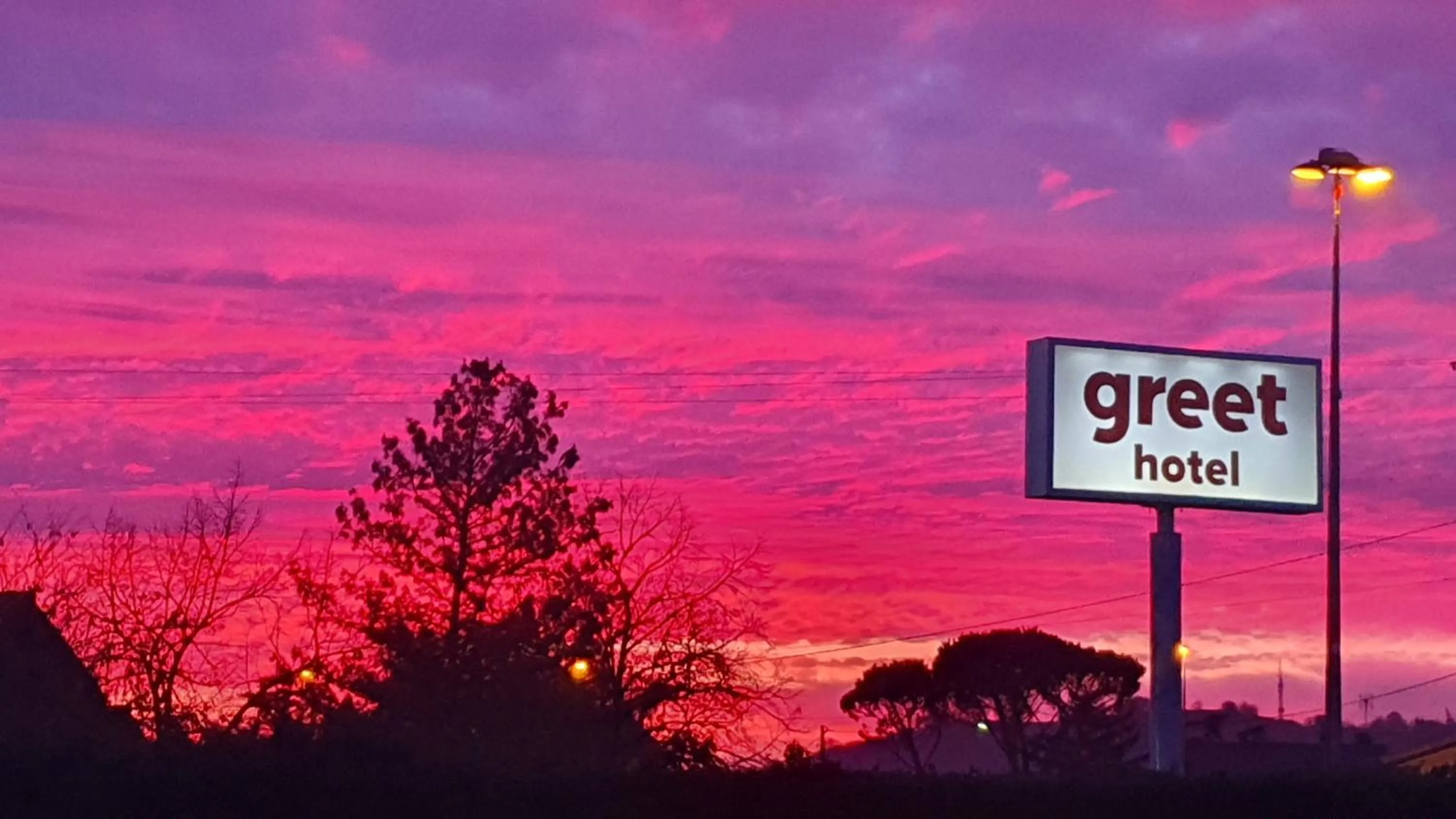 Sunset in Greet Hôtel Castres Saix