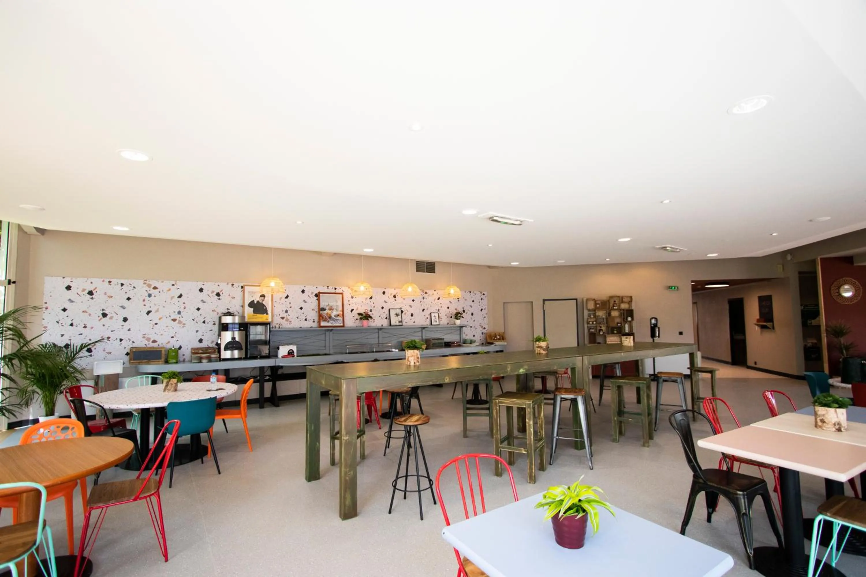 Restaurant/places to eat in Greet Hôtel Castres Saix