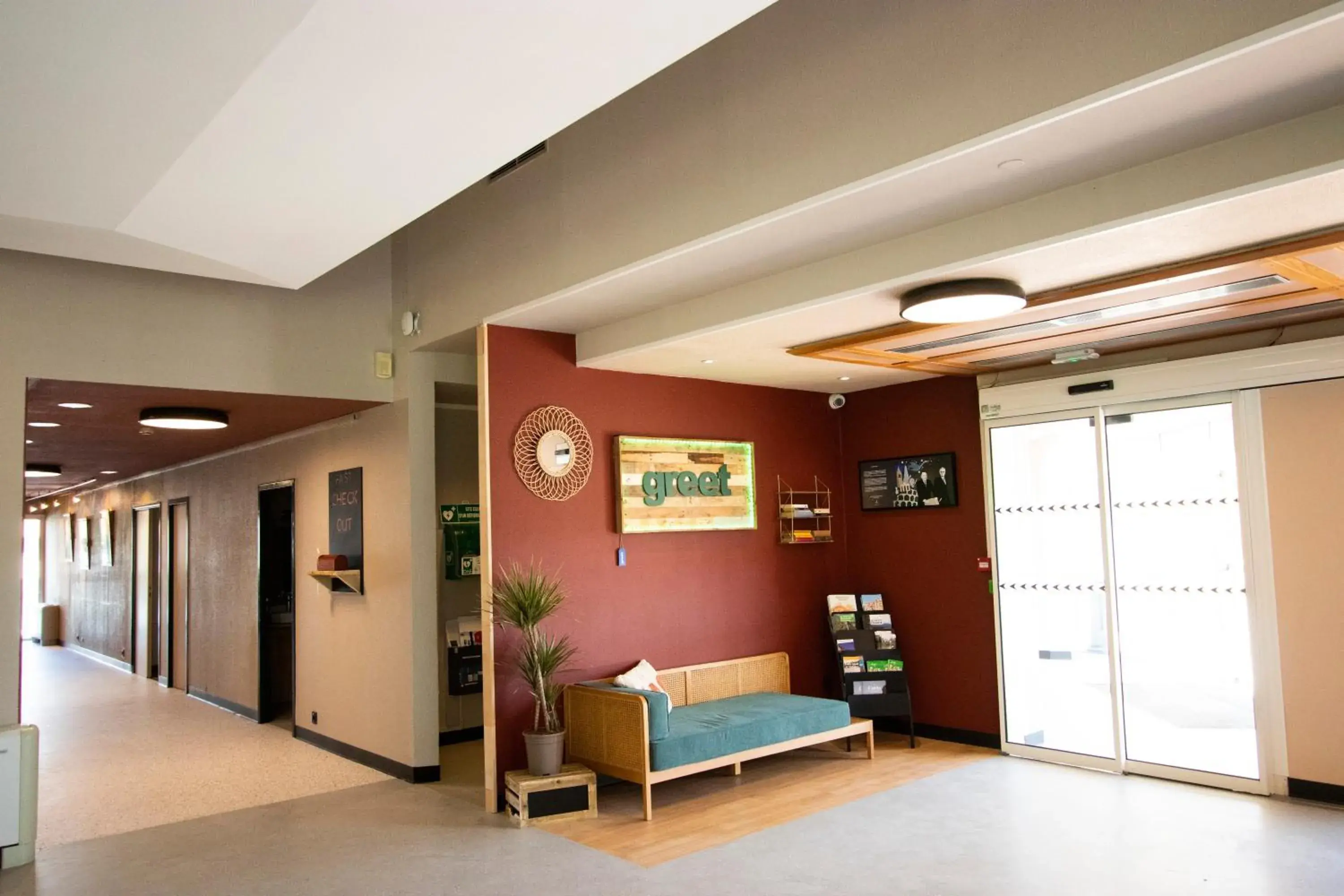 Lobby or reception in Greet Hôtel Castres Saix Lobby or reception in Greet Hôtel Castres Saix
