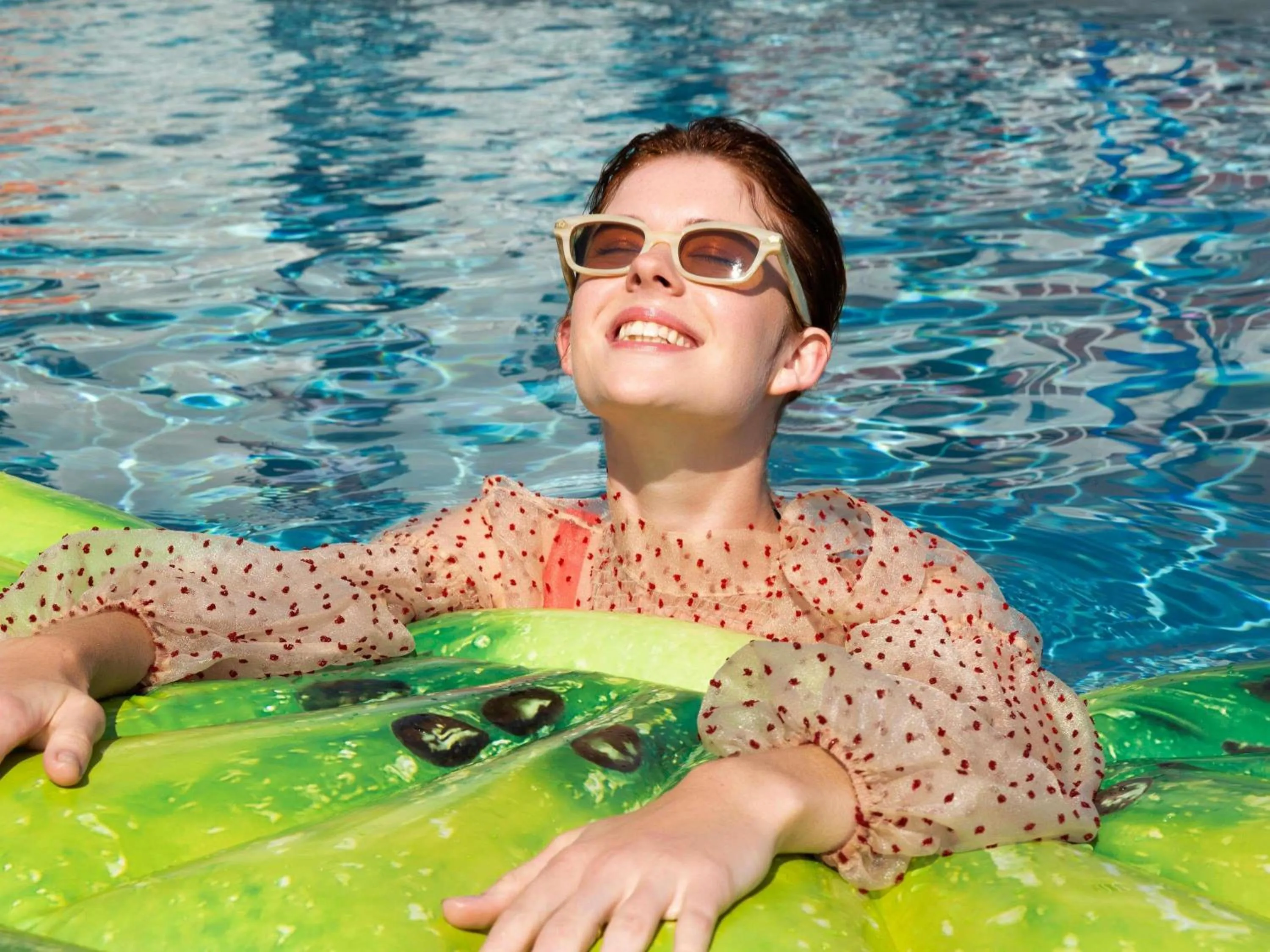 Pool view in Greet Hôtel Castres Saix