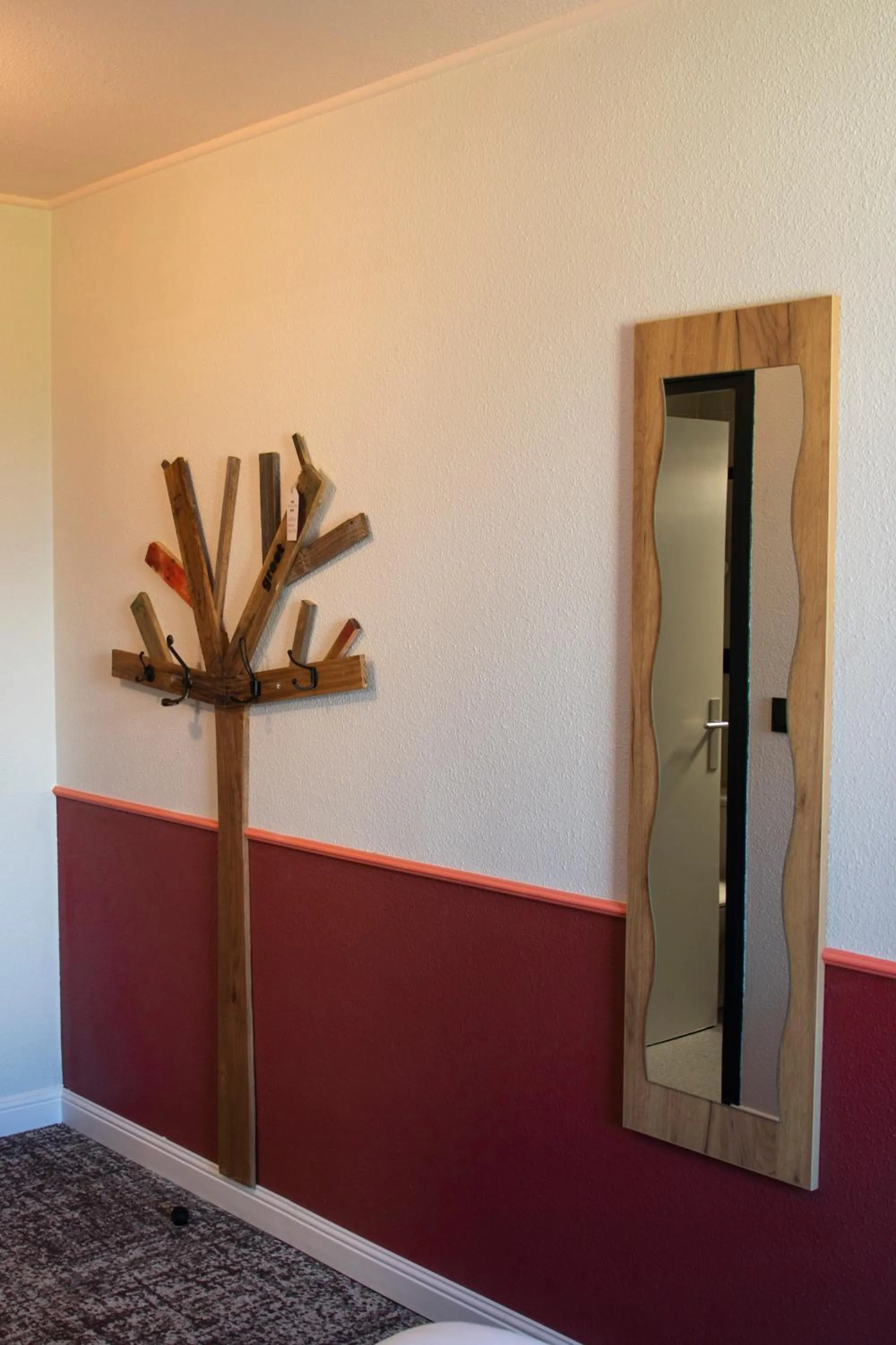 Photo of the whole room in Greet Hôtel Castres Saix