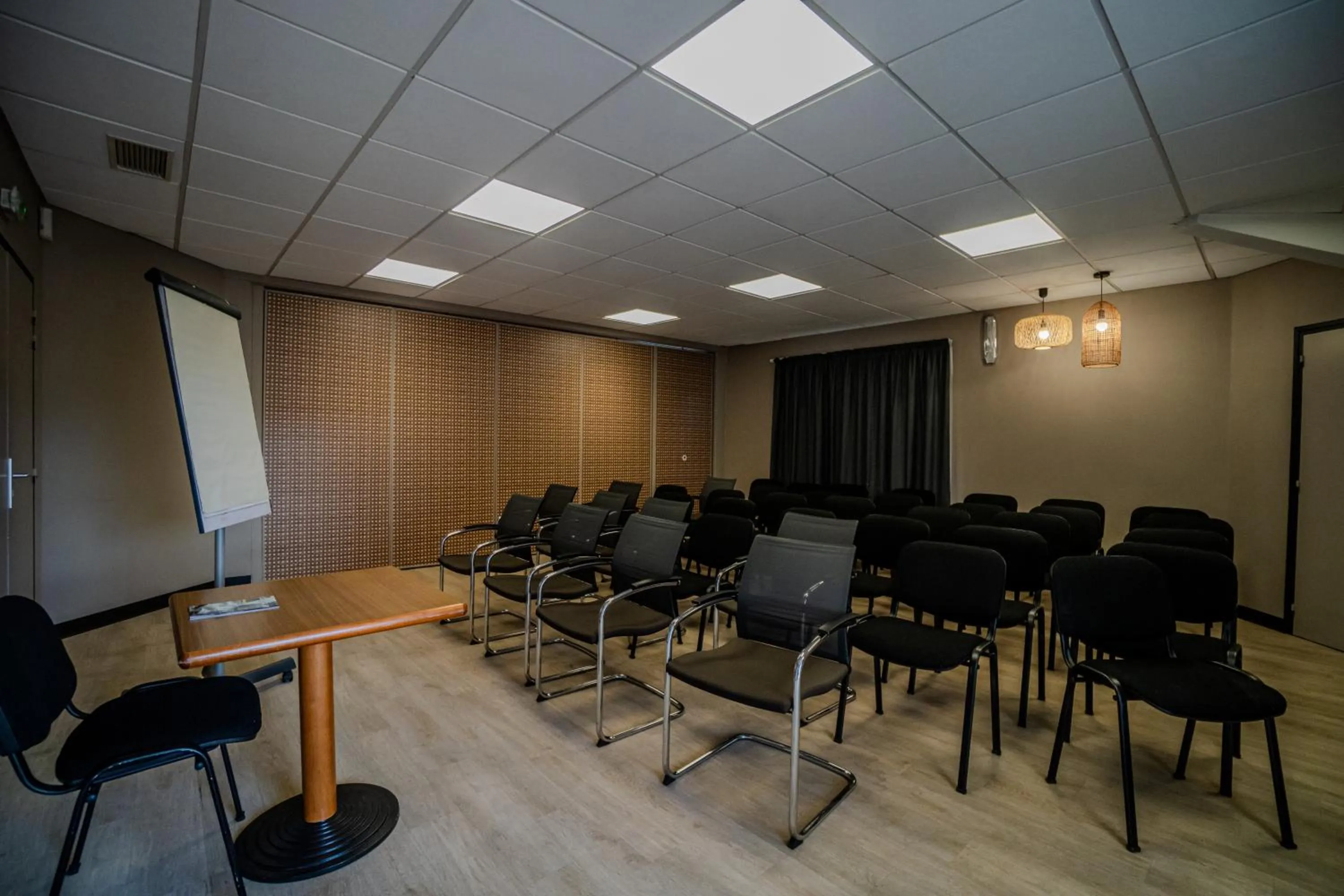 Greet Hôtel Castres Saix