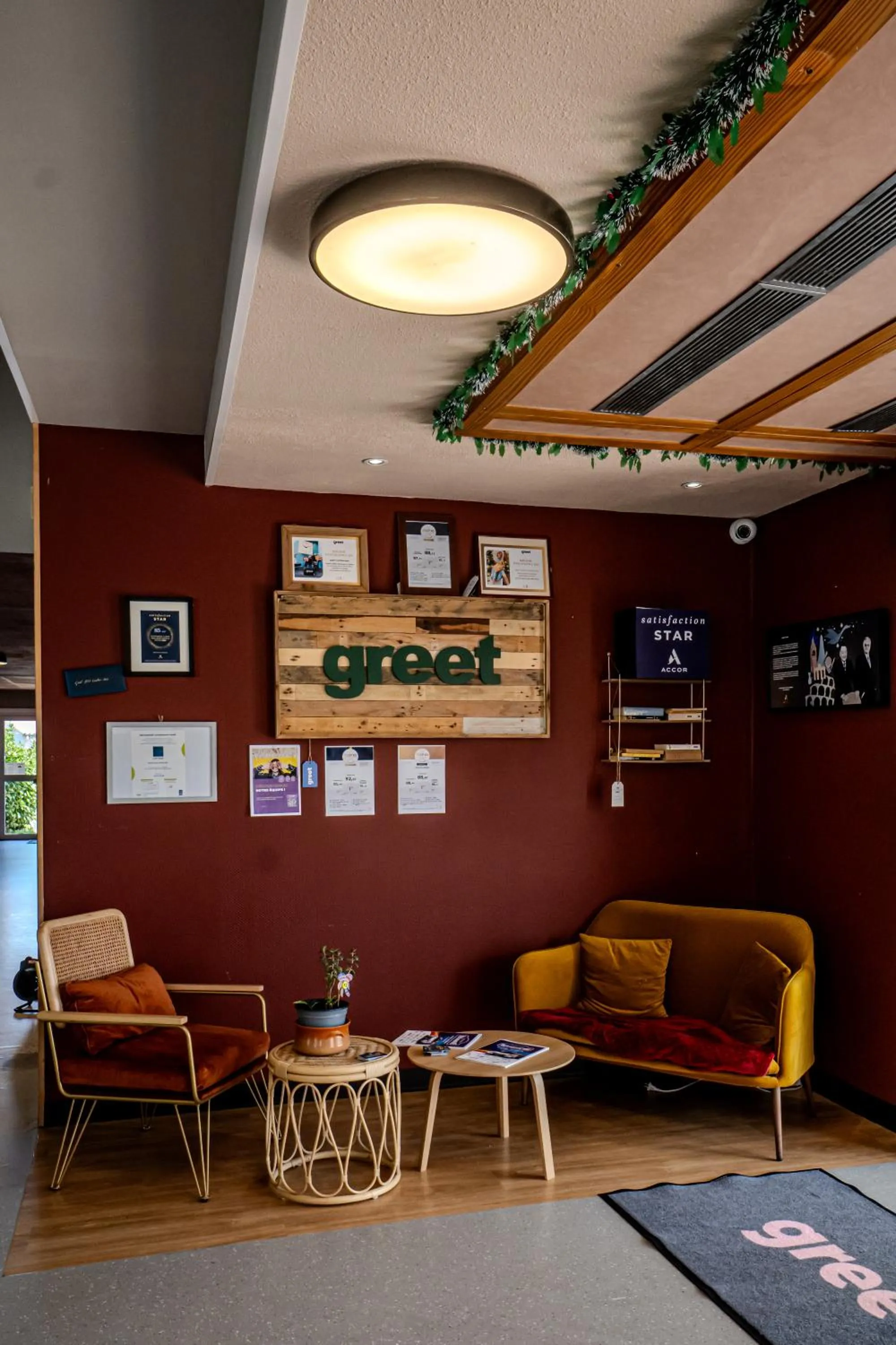 Living room in Greet Hôtel Castres Saix