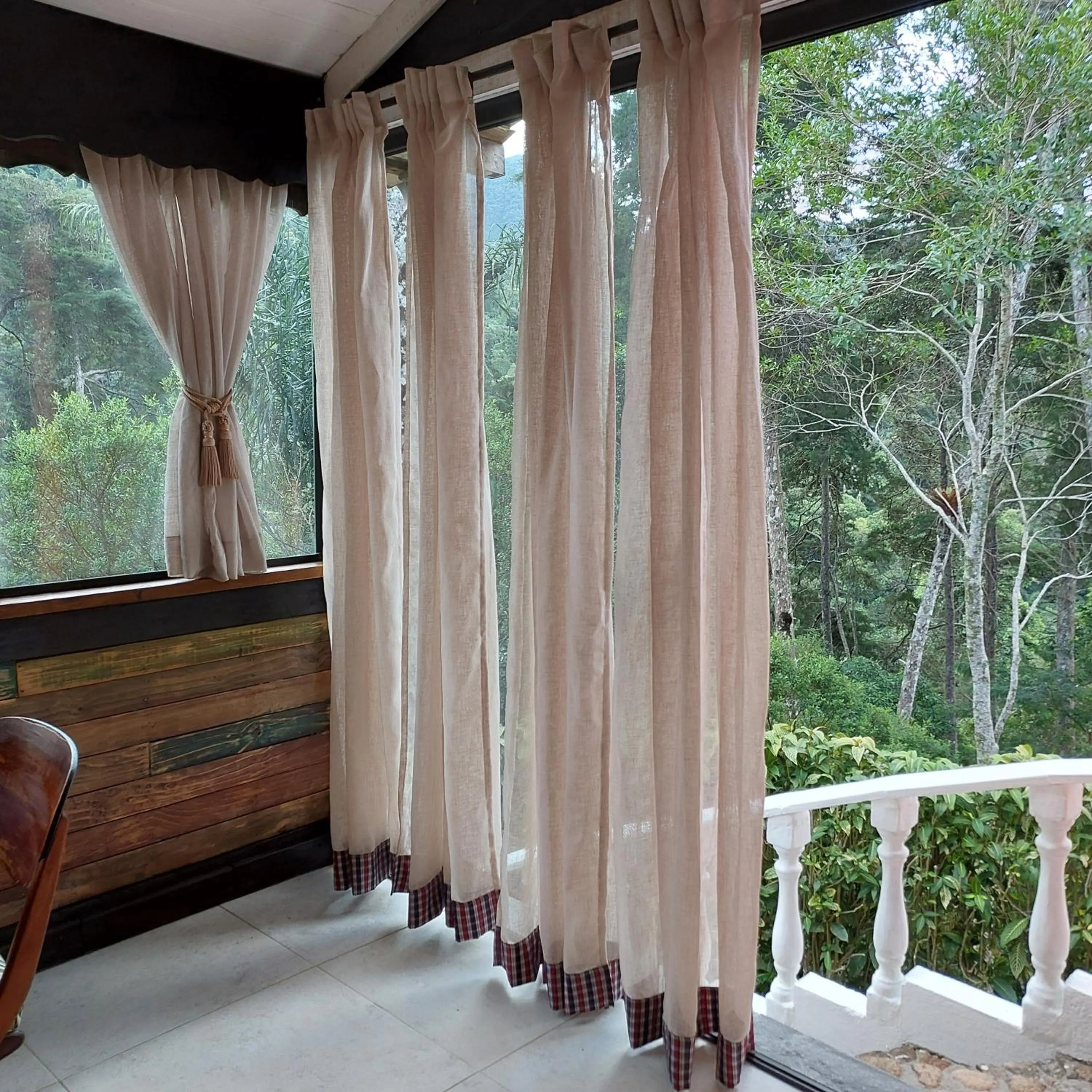 Property building in Casa no Céu