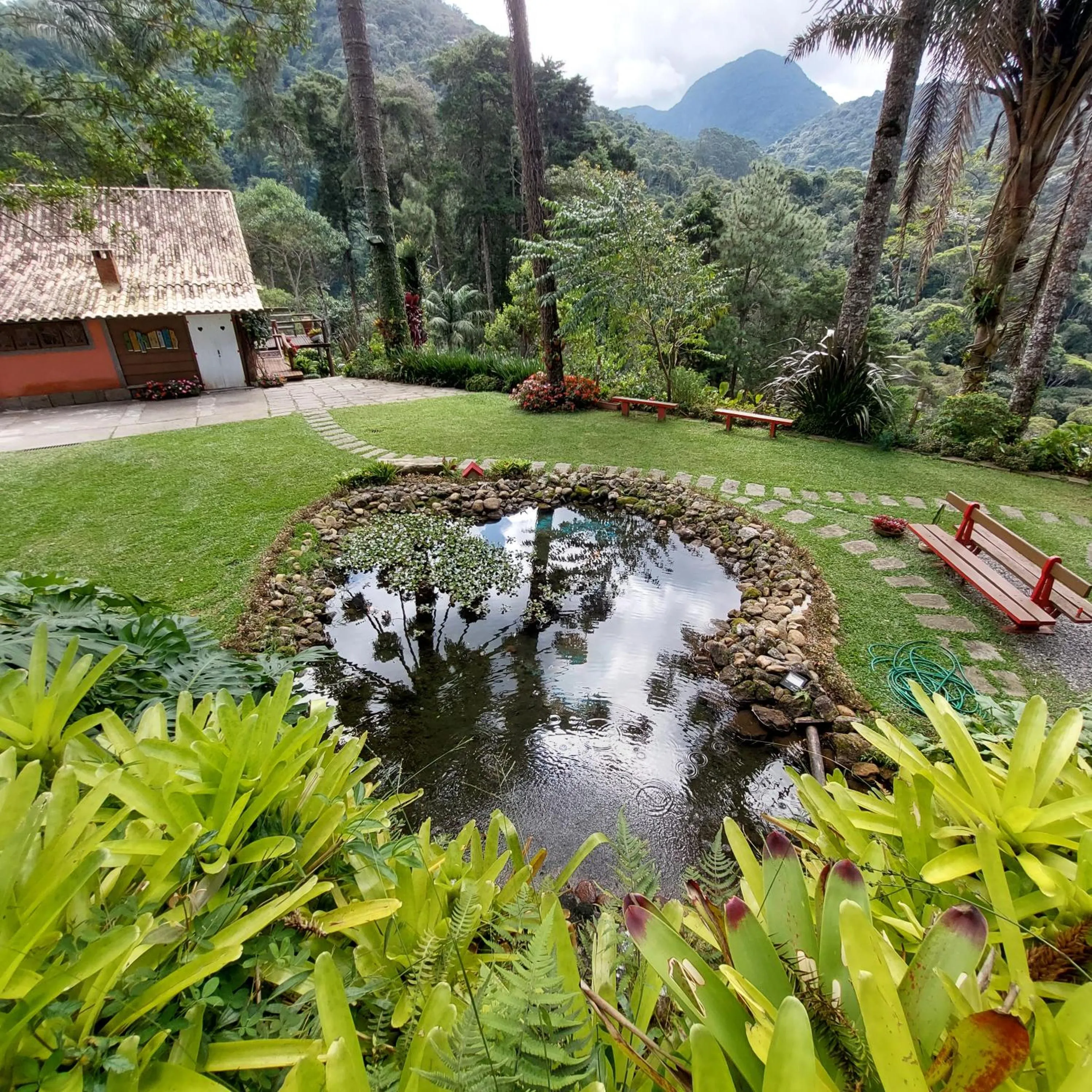Property building in Casa no Céu