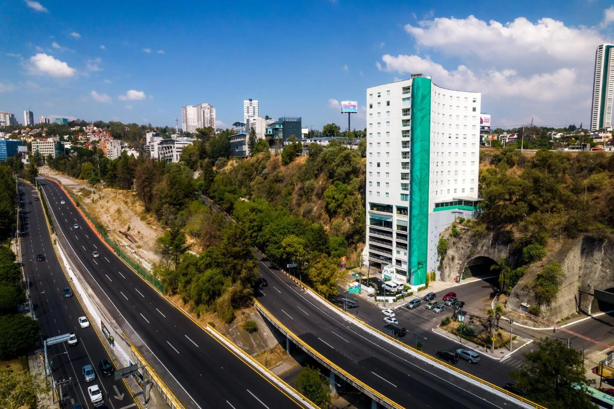 Property building in Gamma Ciudad de Mexico Santa Fe